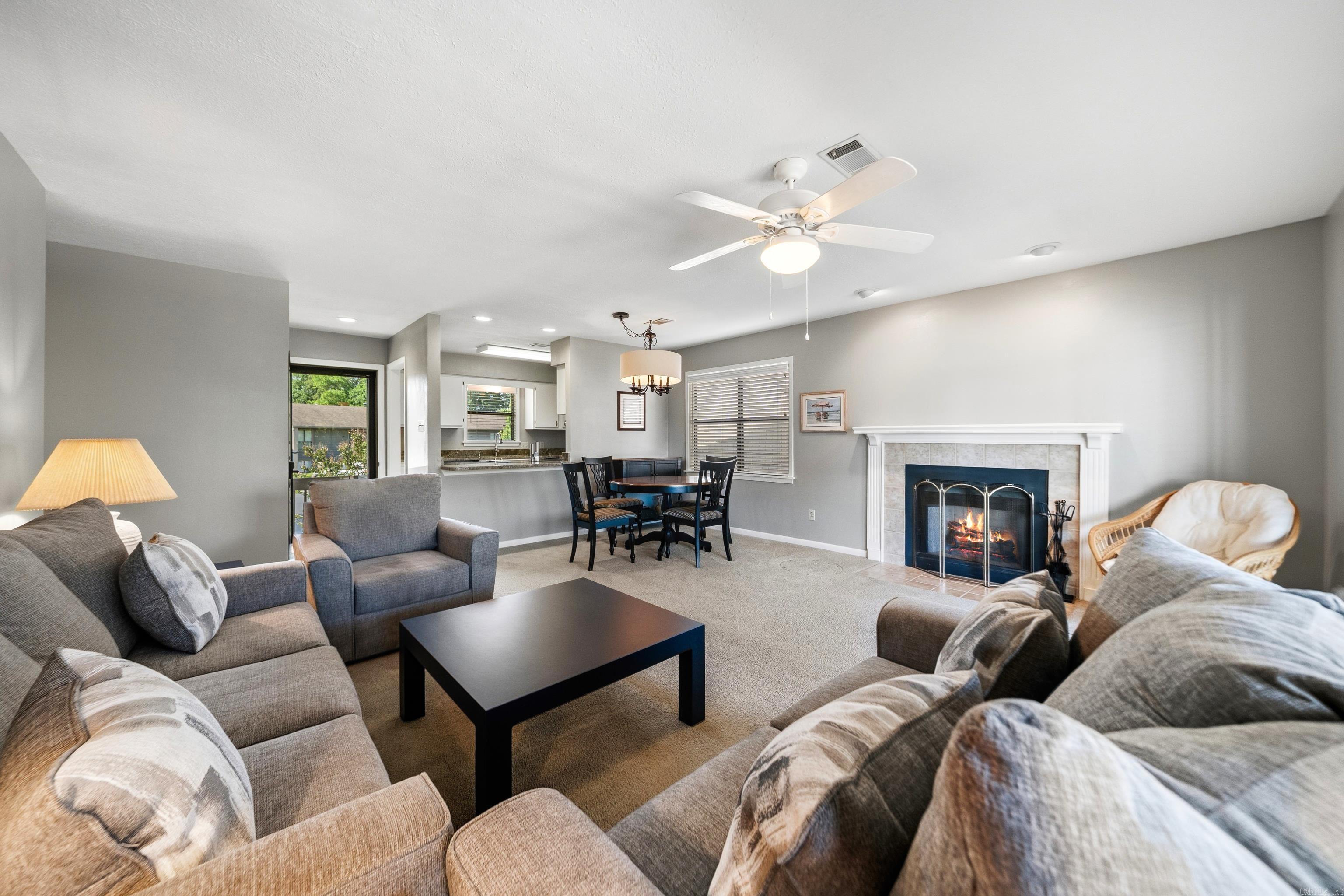 MOORINGS HPR - Residential