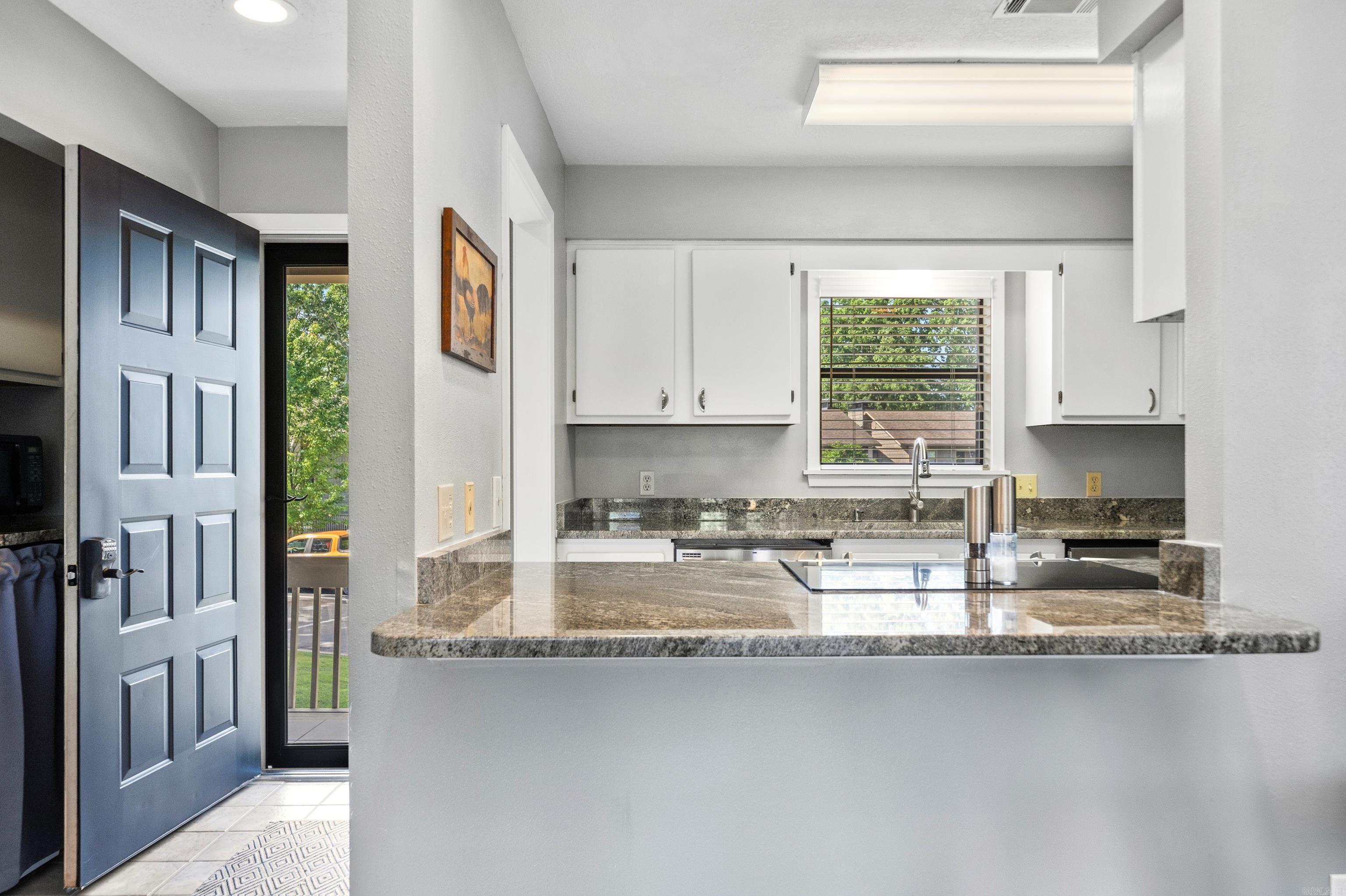 MOORINGS HPR - Residential