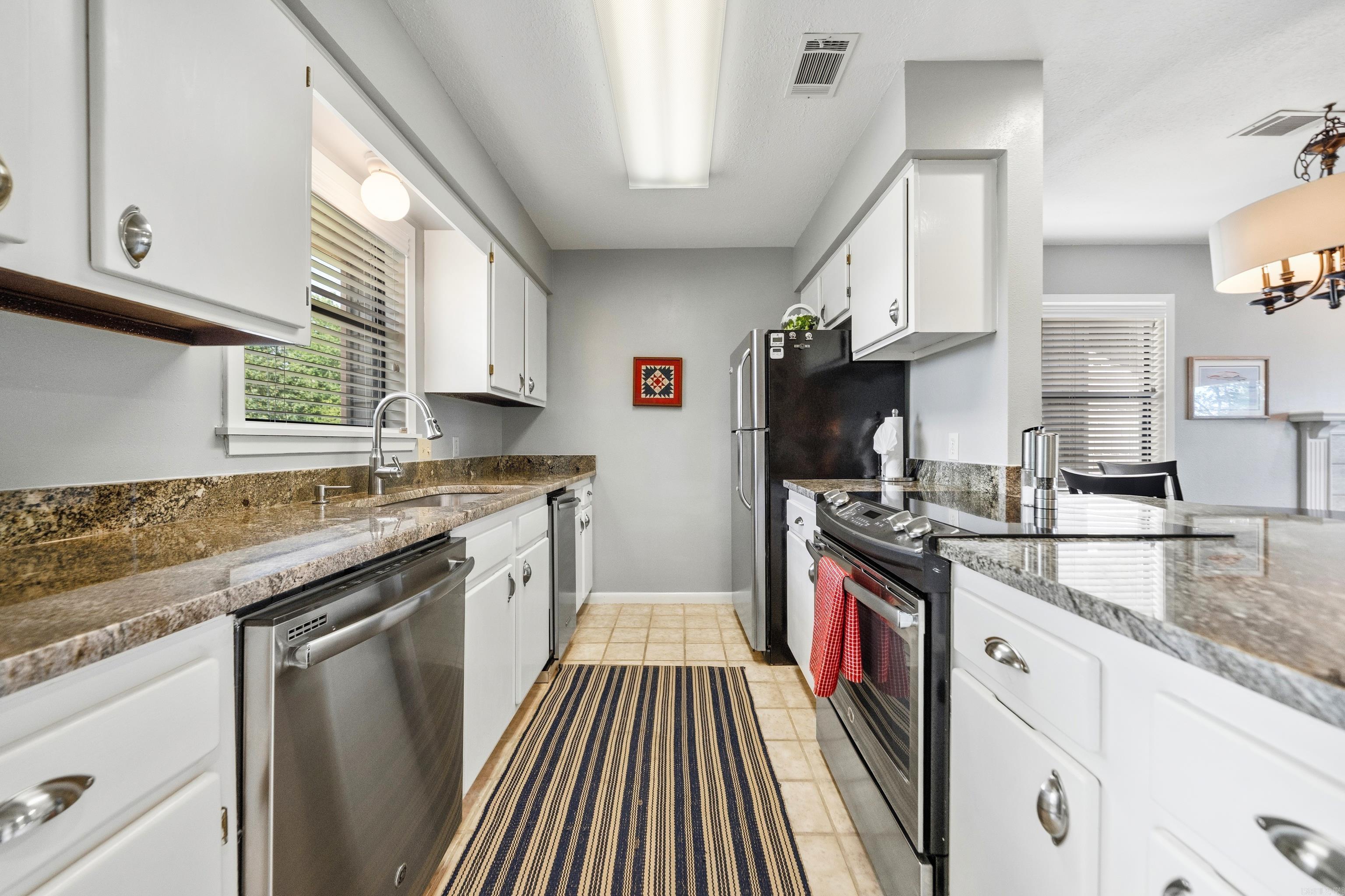MOORINGS HPR - Residential
