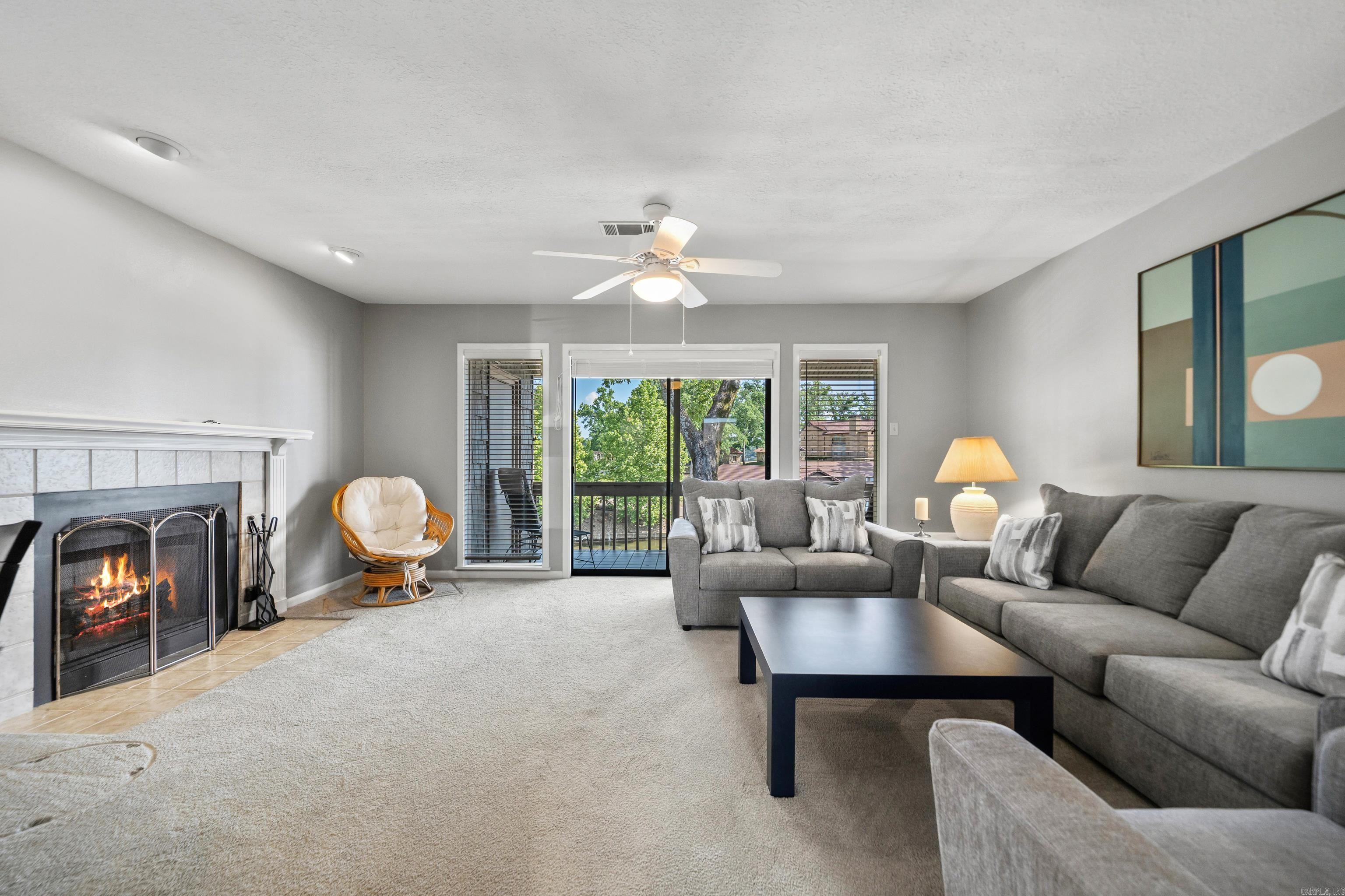 MOORINGS HPR - Residential