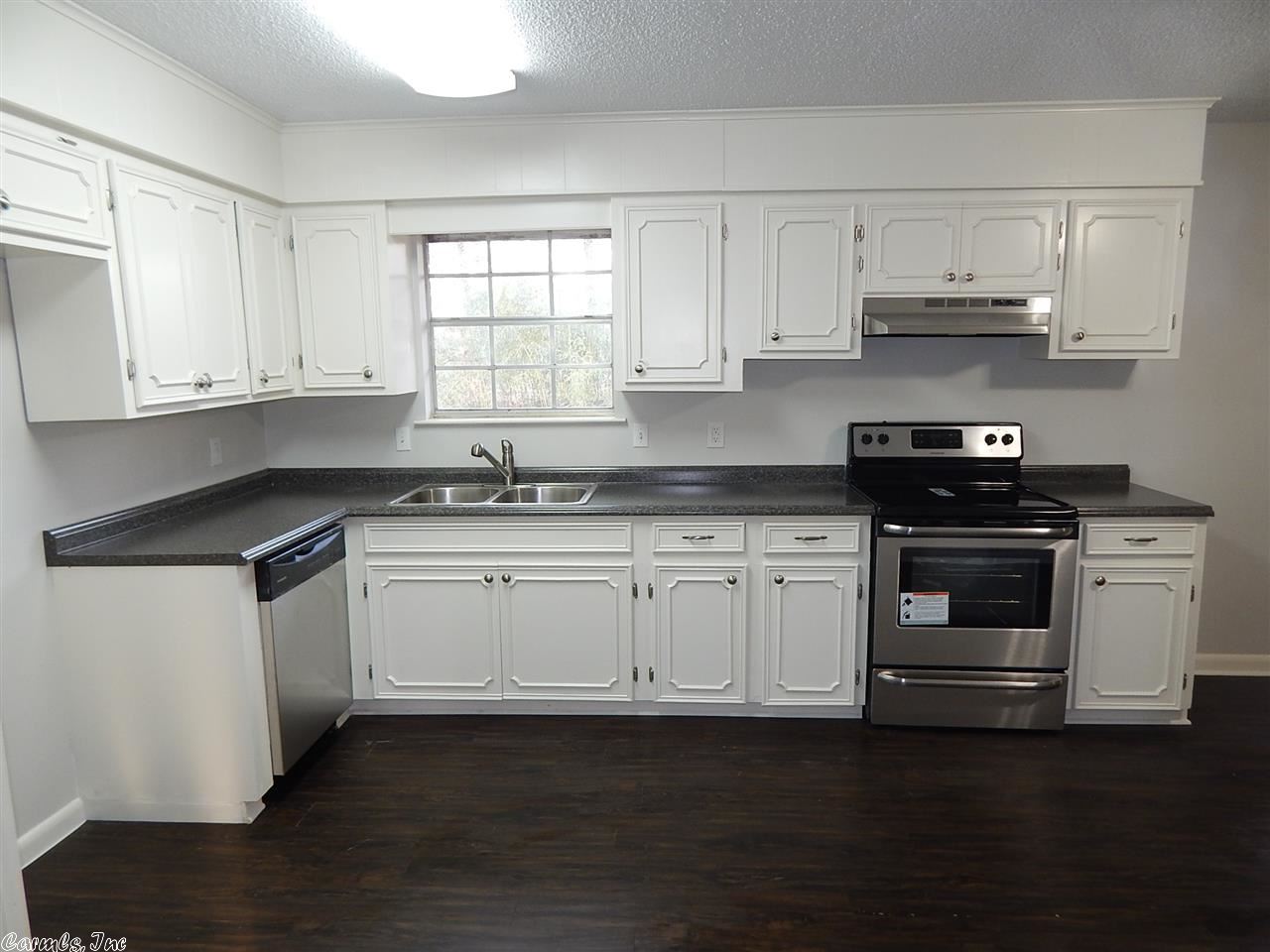 Traskwood Manor - Residential