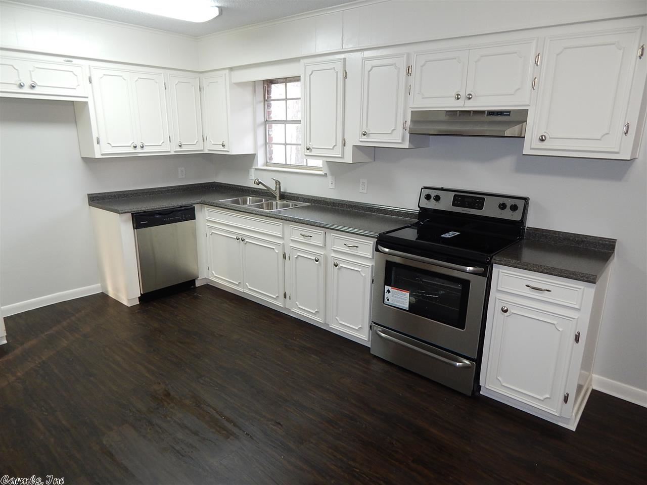 Traskwood Manor - Residential