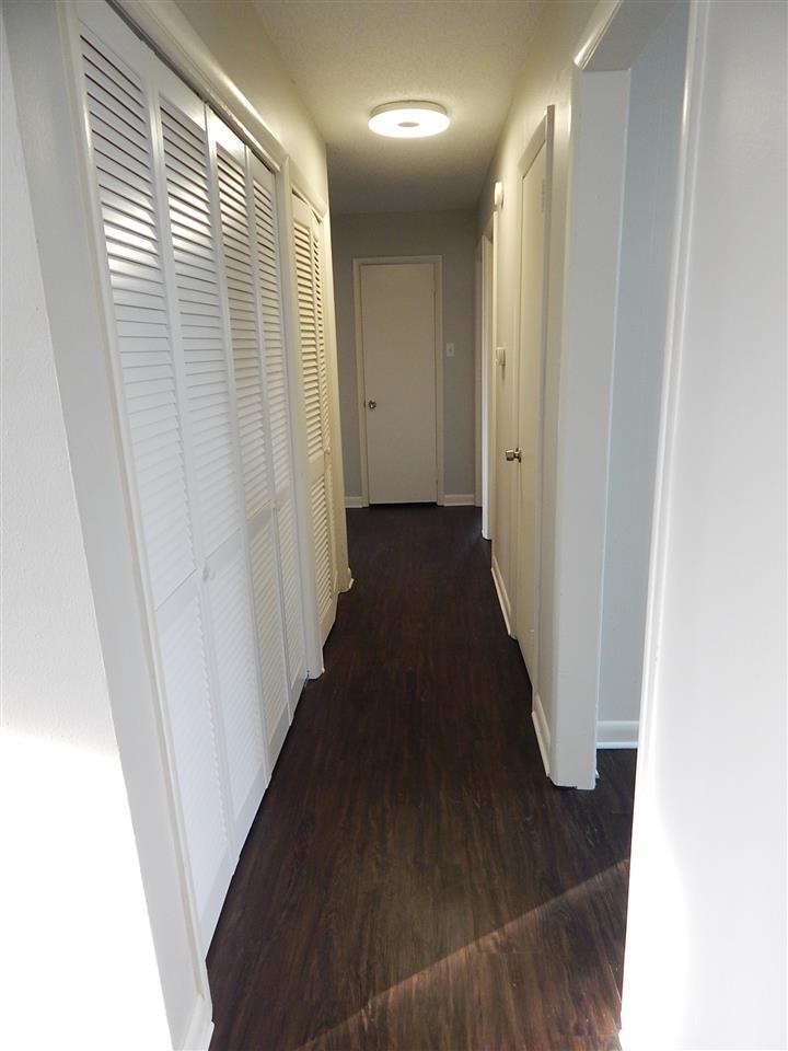 Traskwood Manor - Residential