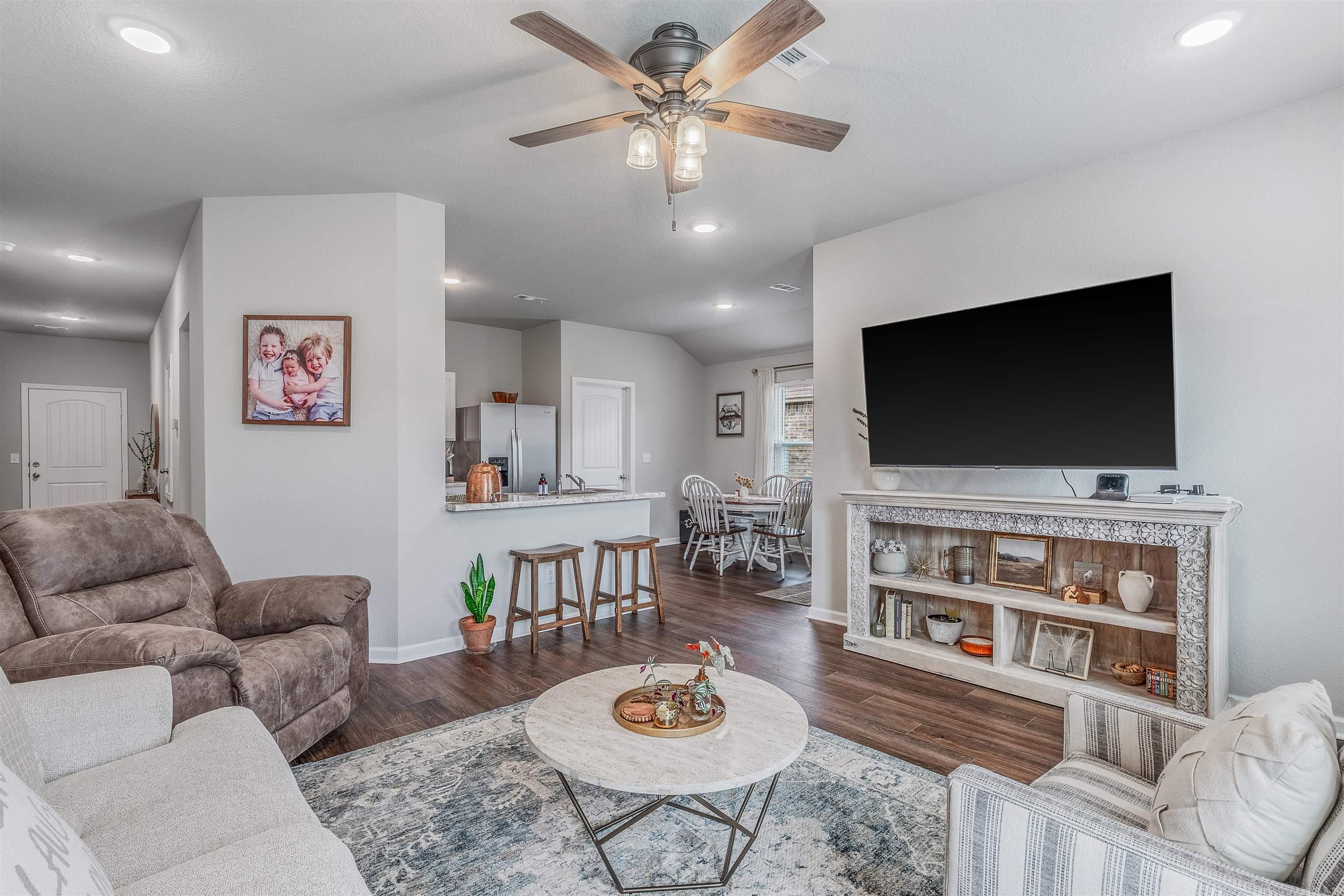 MUSEUM MEADOWS - Residential