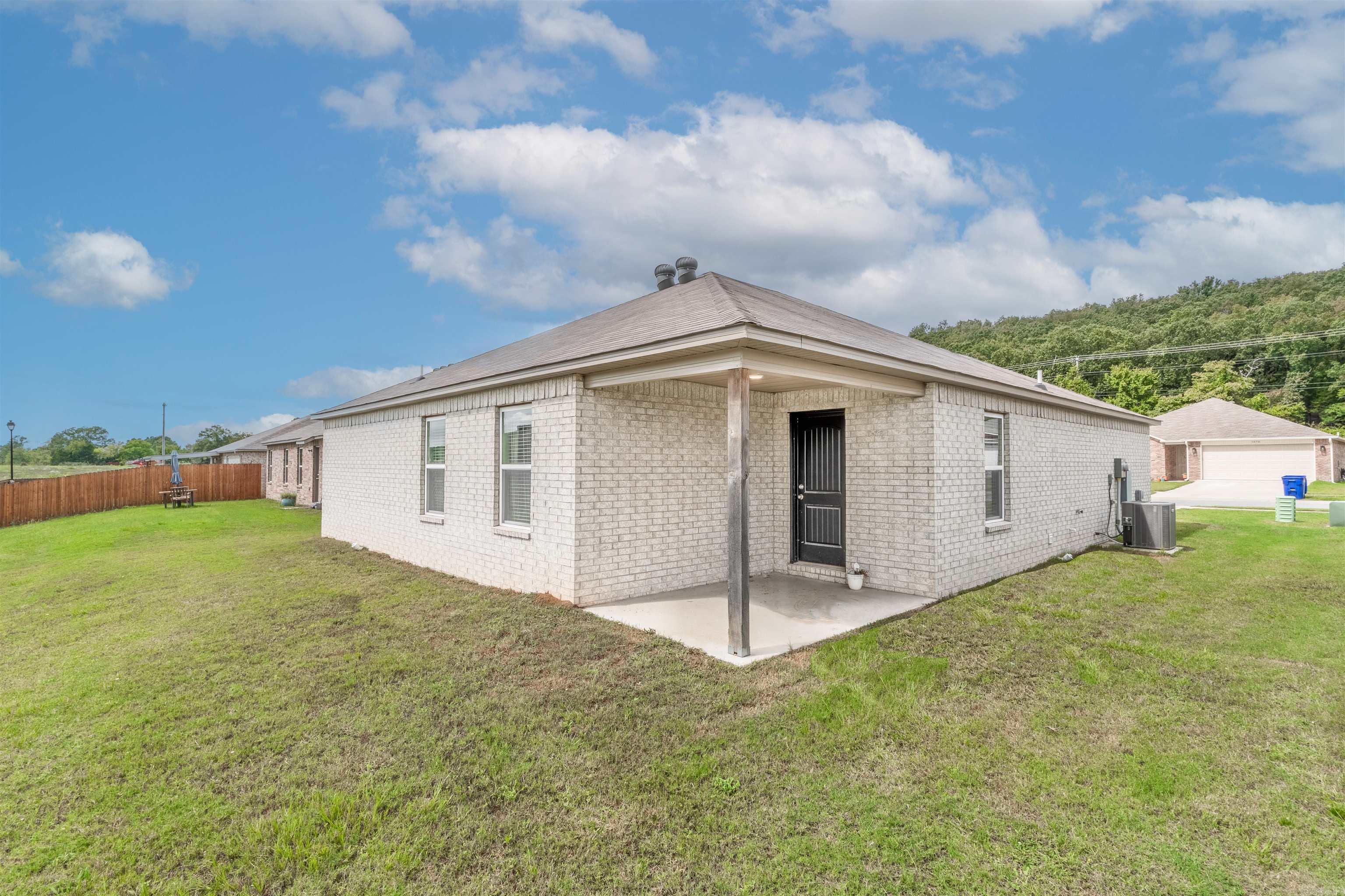 MUSEUM MEADOWS - Residential