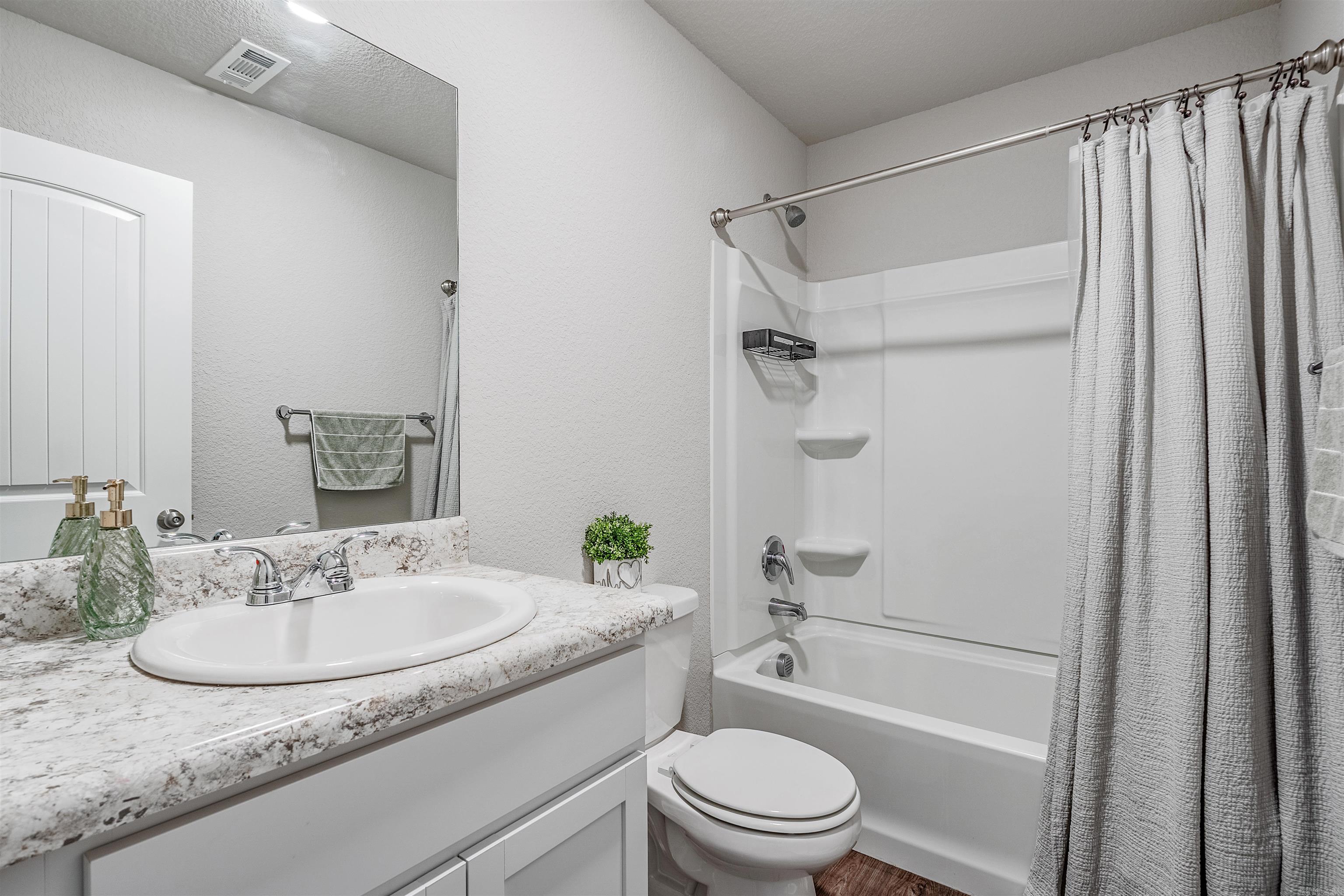 MUSEUM MEADOWS - Residential