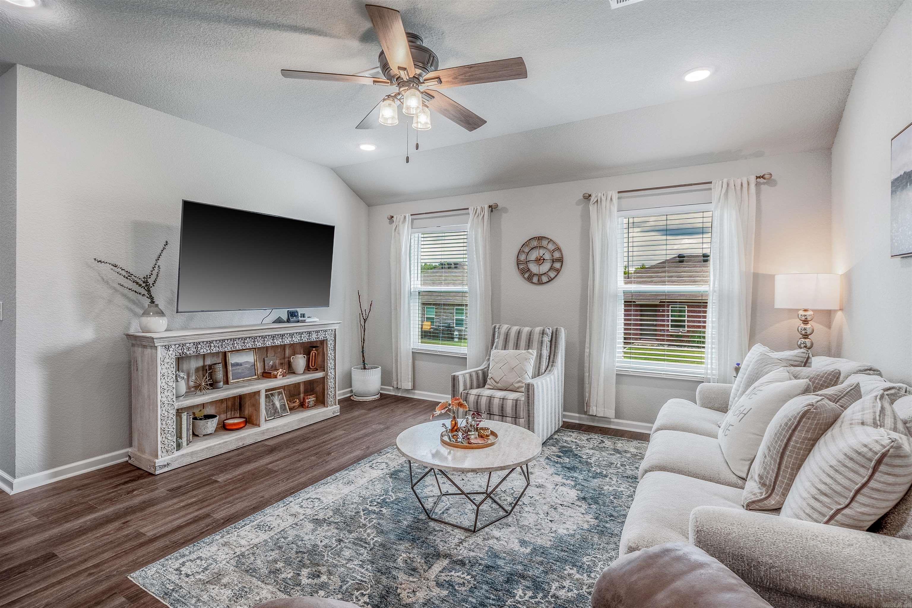 MUSEUM MEADOWS - Residential