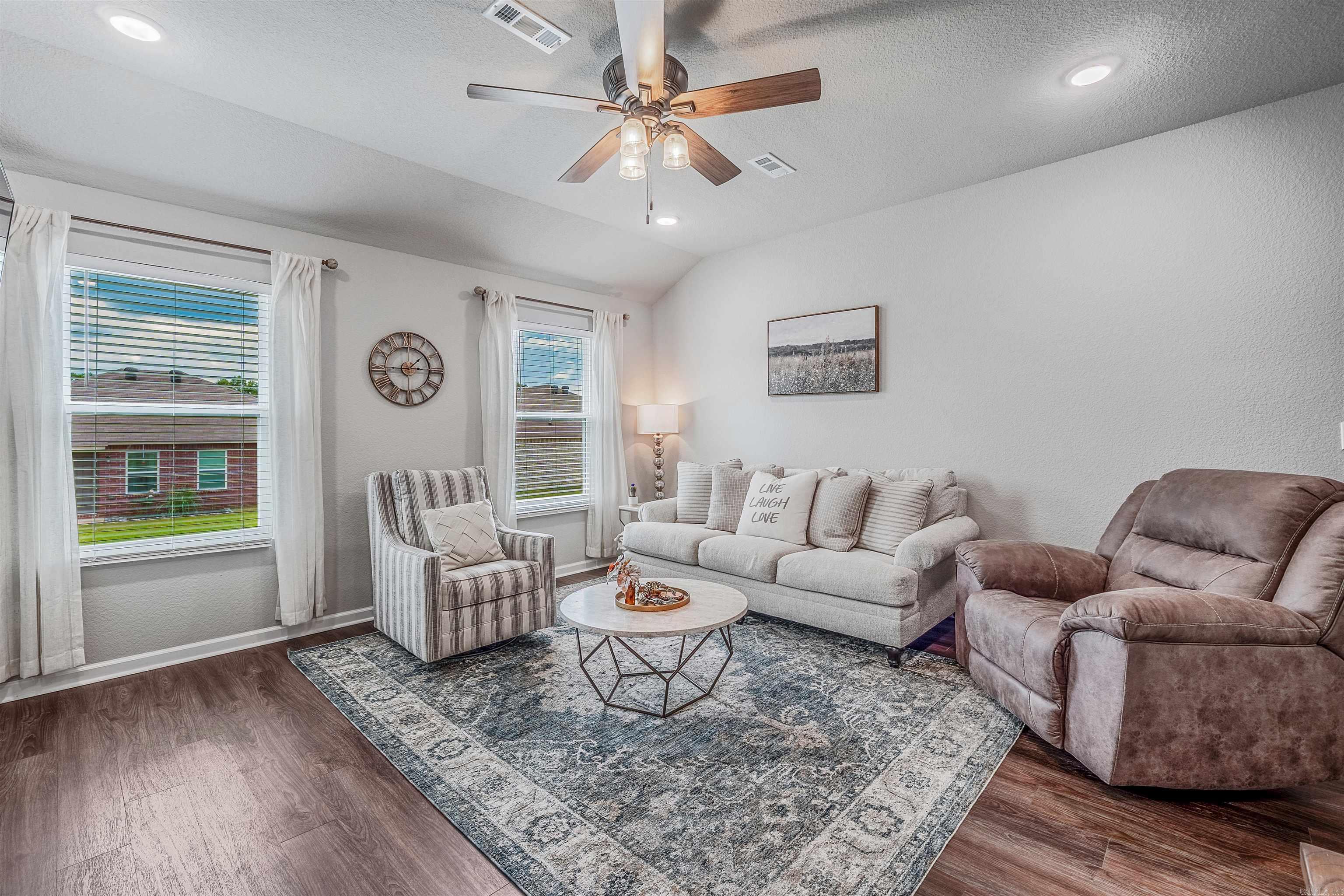 MUSEUM MEADOWS - Residential