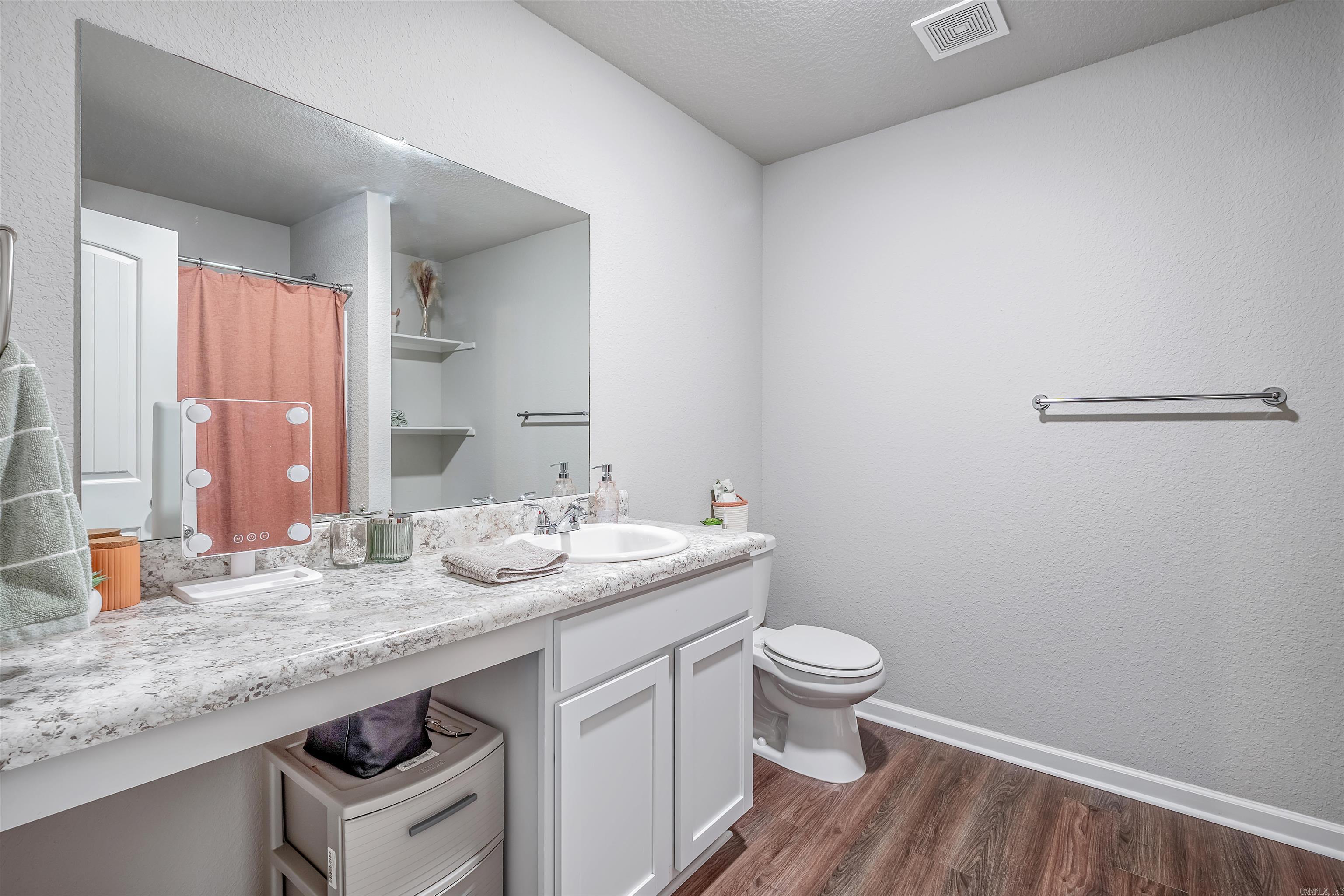 MUSEUM MEADOWS - Residential