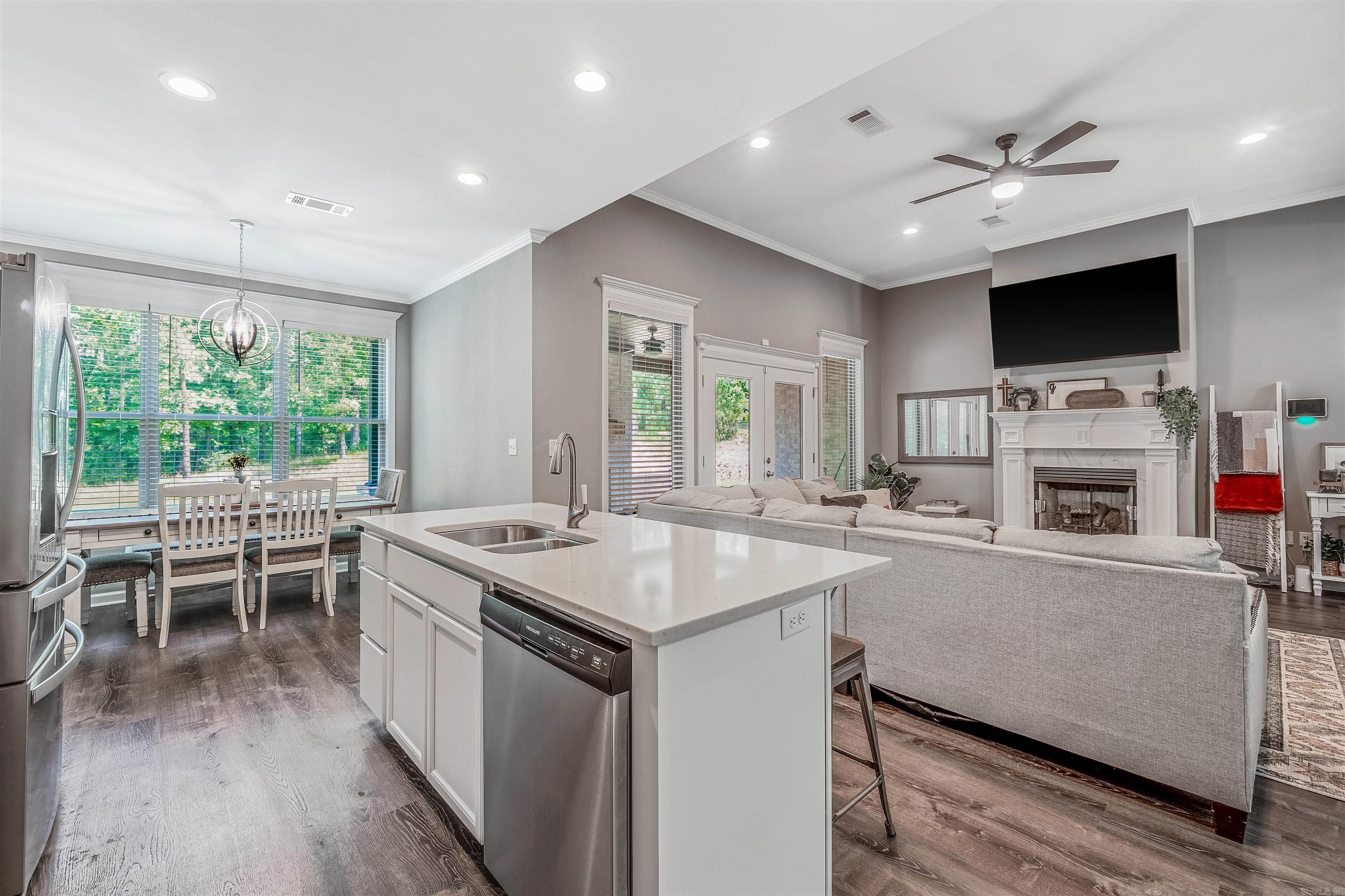 DIAMONDHEAD M2 - Residential