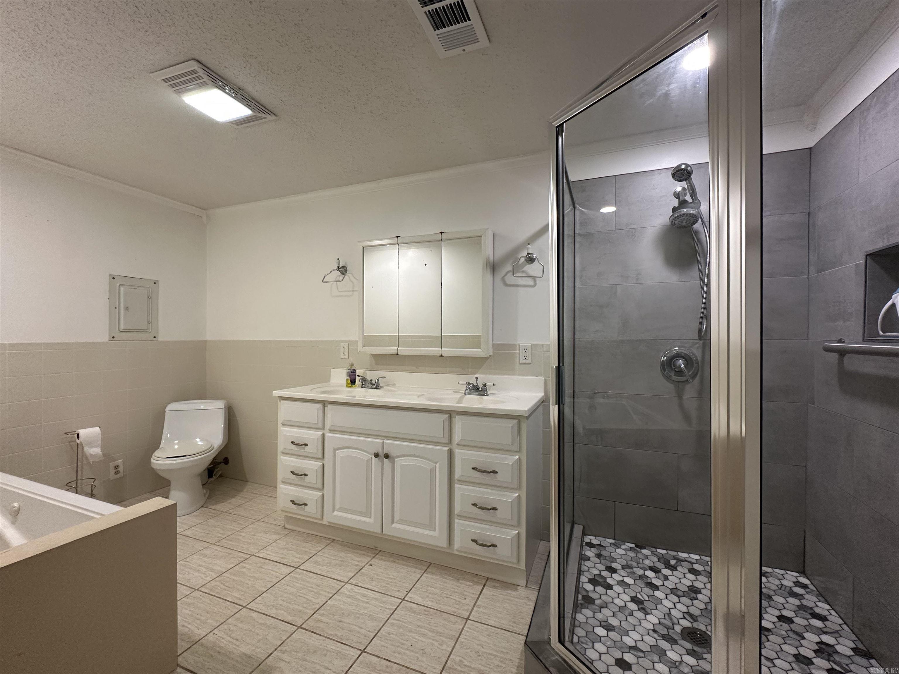 Saline - Residential