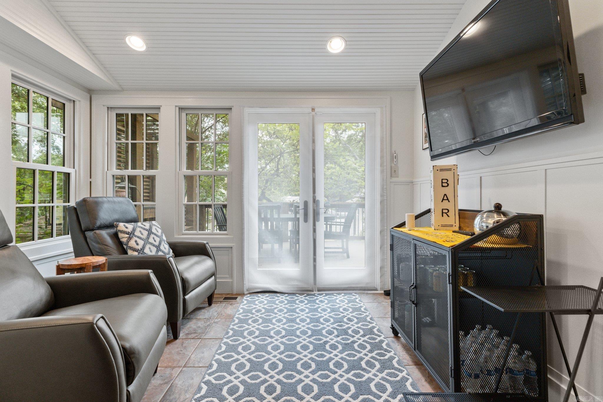 Crystal Court - Residential