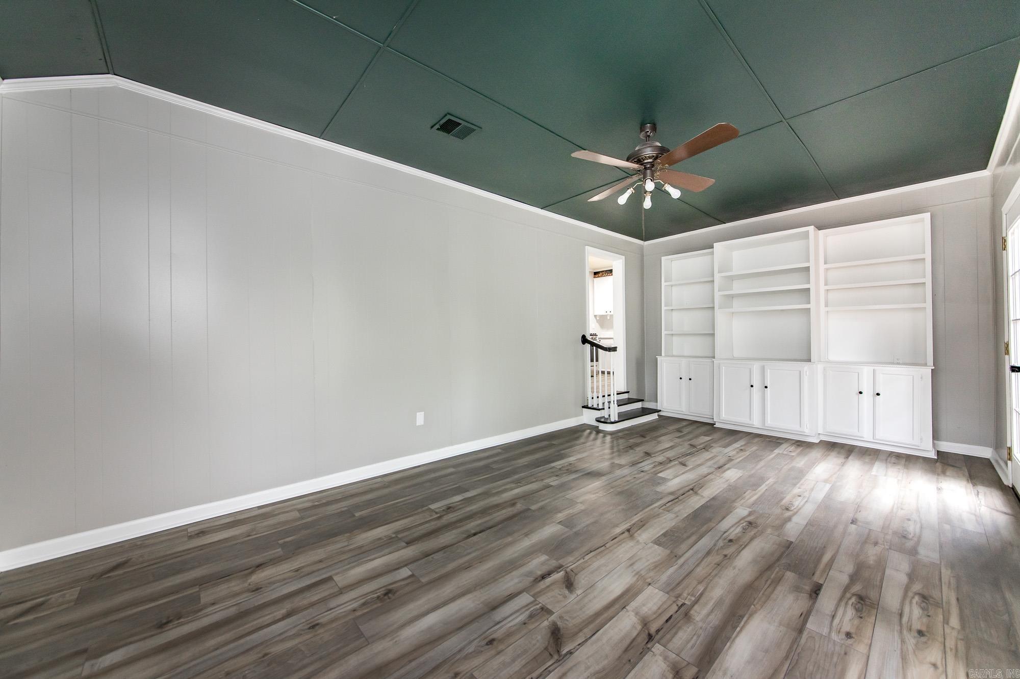 OT ENGLAND CITY - Residential