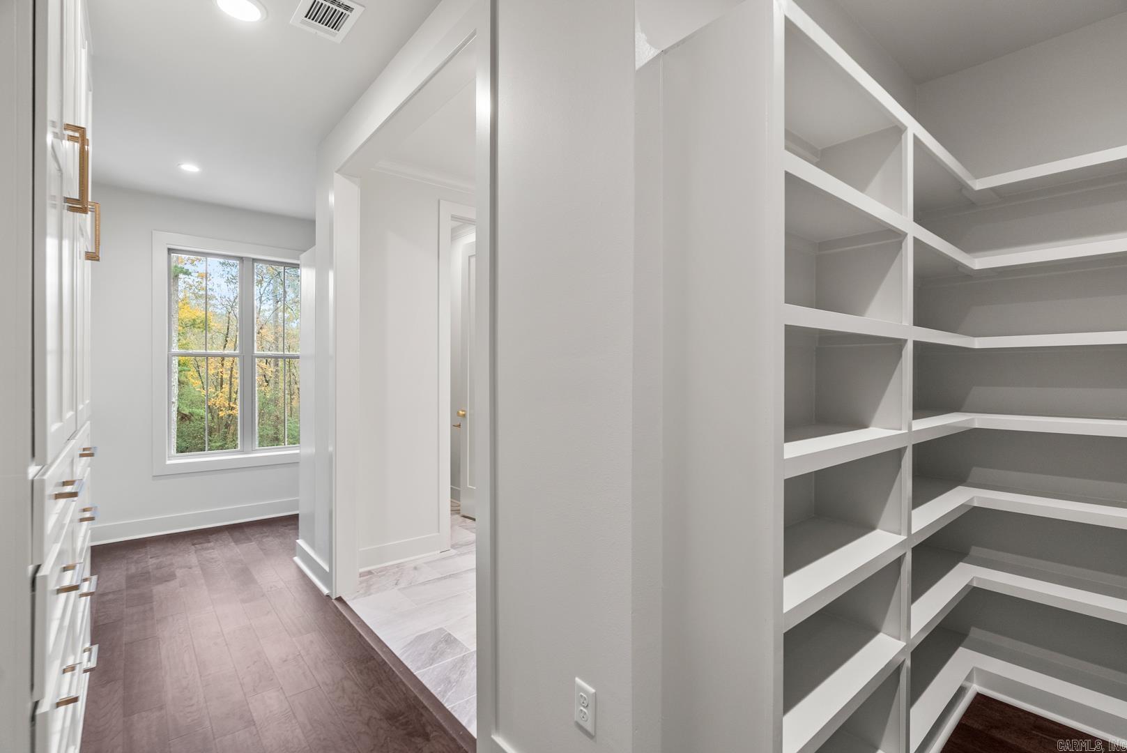 CAMMACK WOODS - Residential