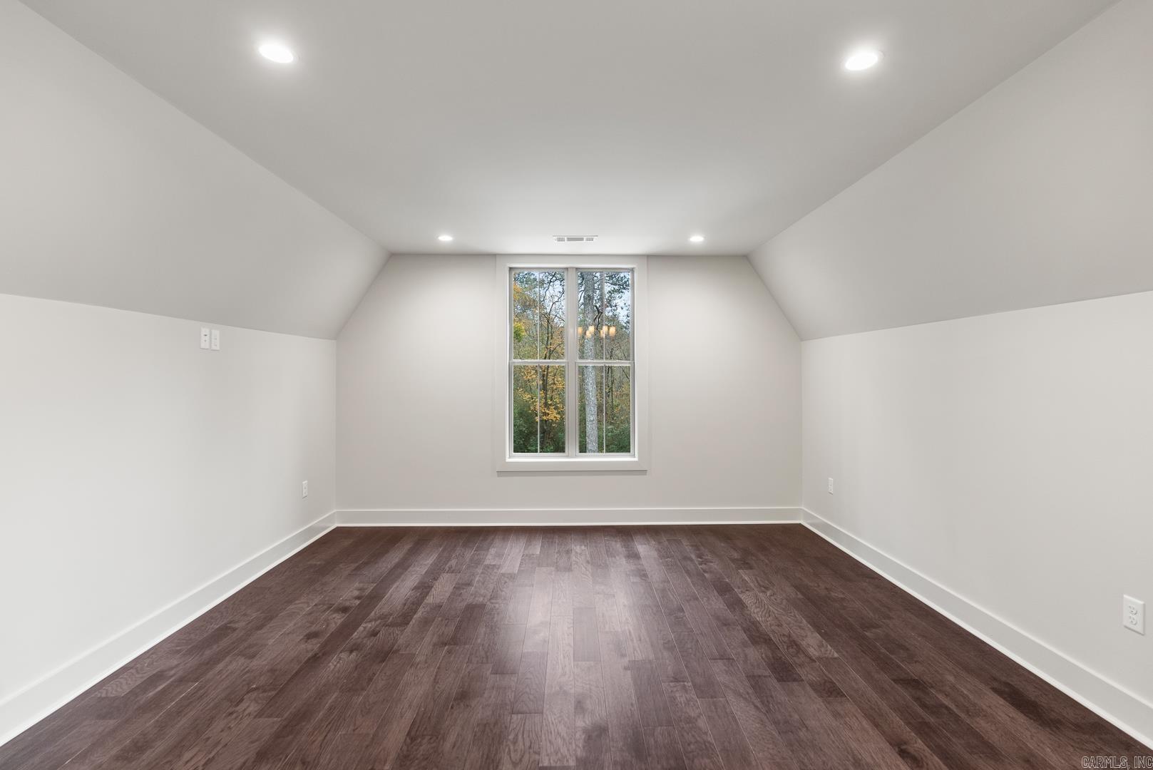 CAMMACK WOODS - Residential