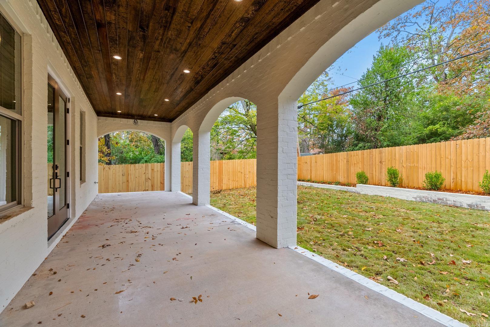 CAMMACK WOODS - Residential