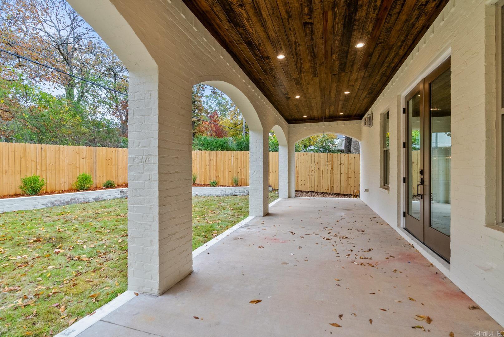 CAMMACK WOODS - Residential