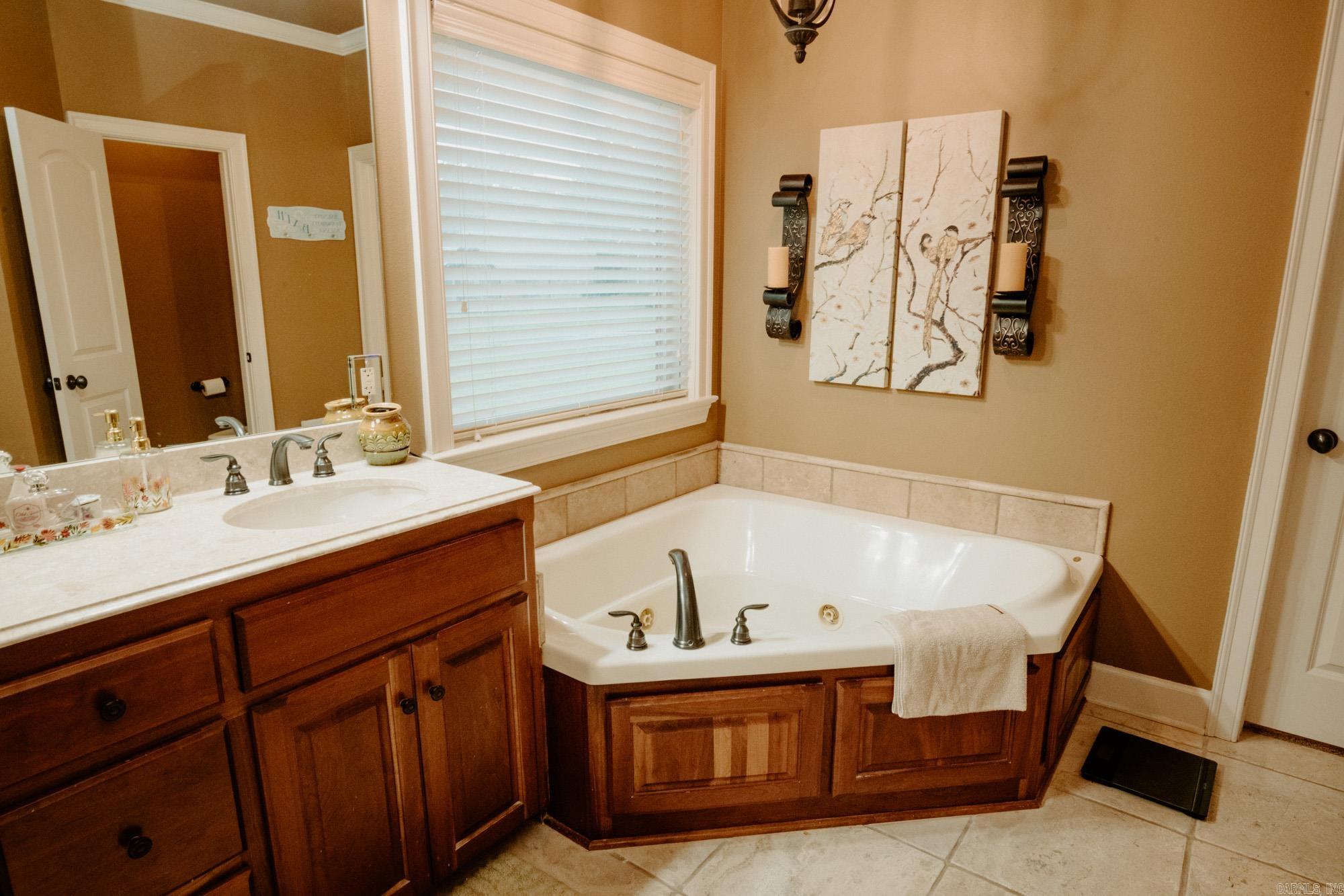 STERLING OAKS - Residential