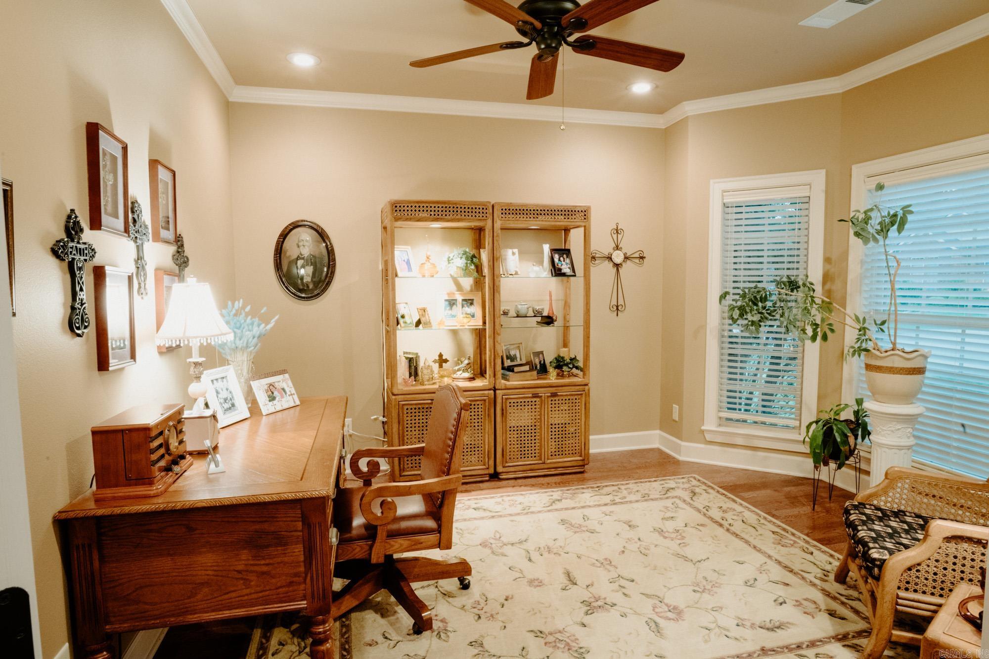 STERLING OAKS - Residential