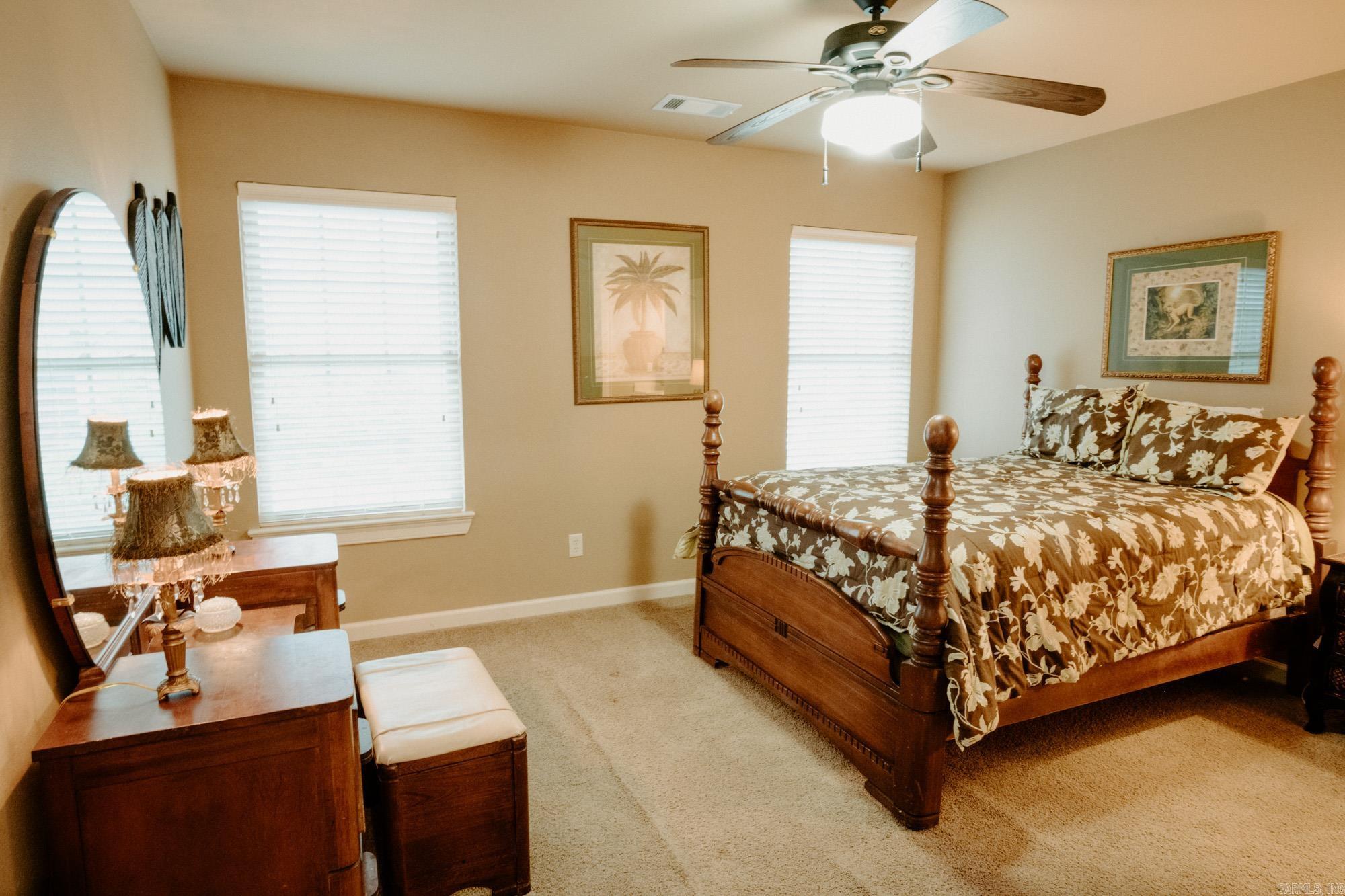 STERLING OAKS - Residential