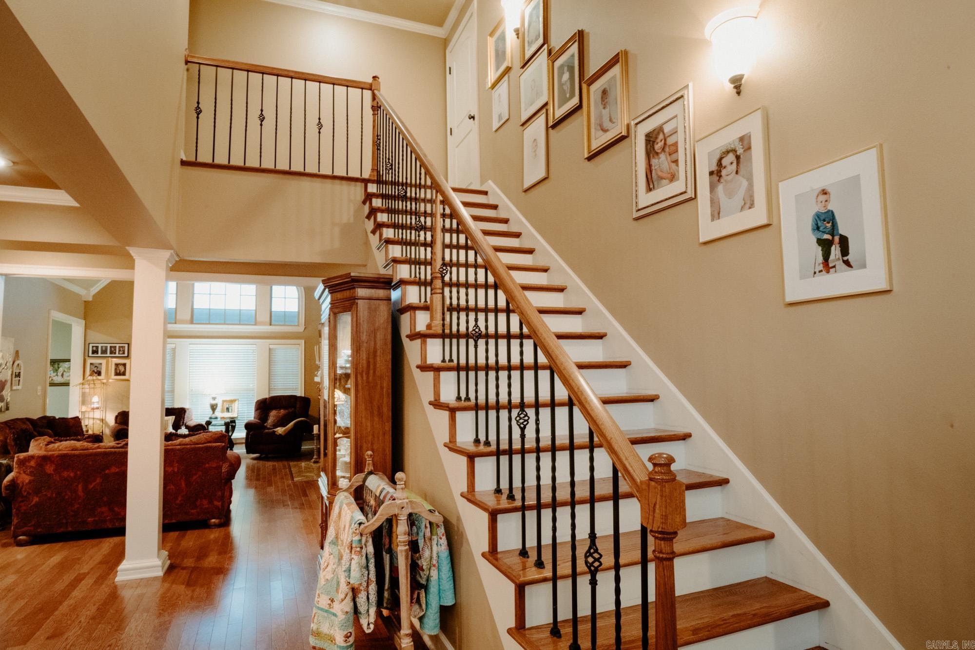 STERLING OAKS - Residential