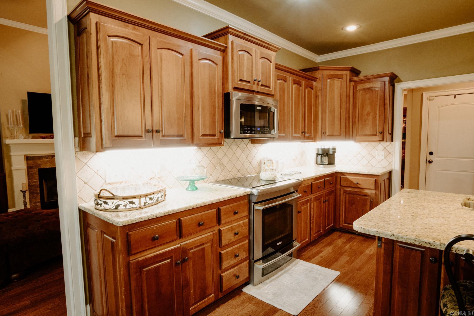 STERLING OAKS - Residential