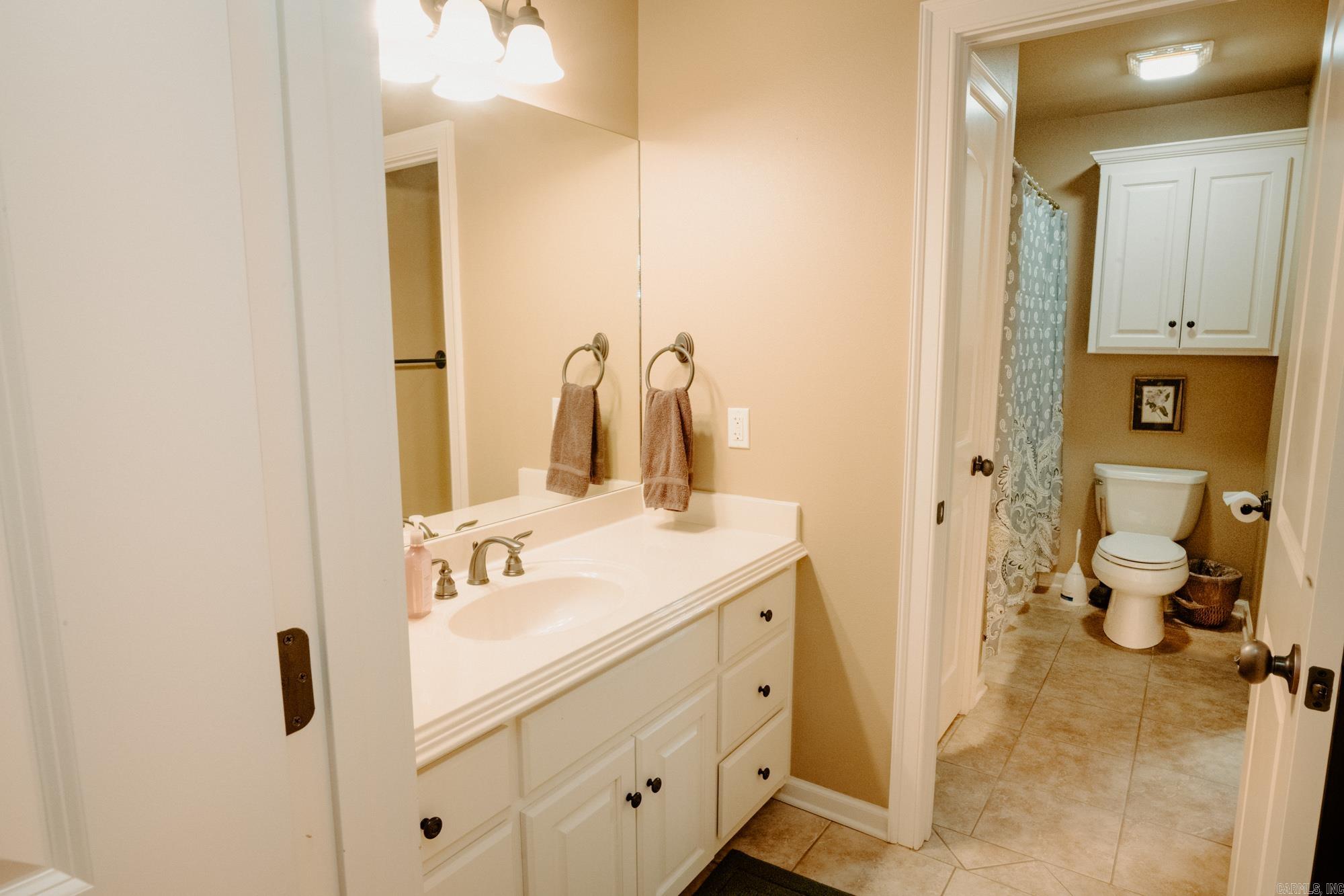 STERLING OAKS - Residential