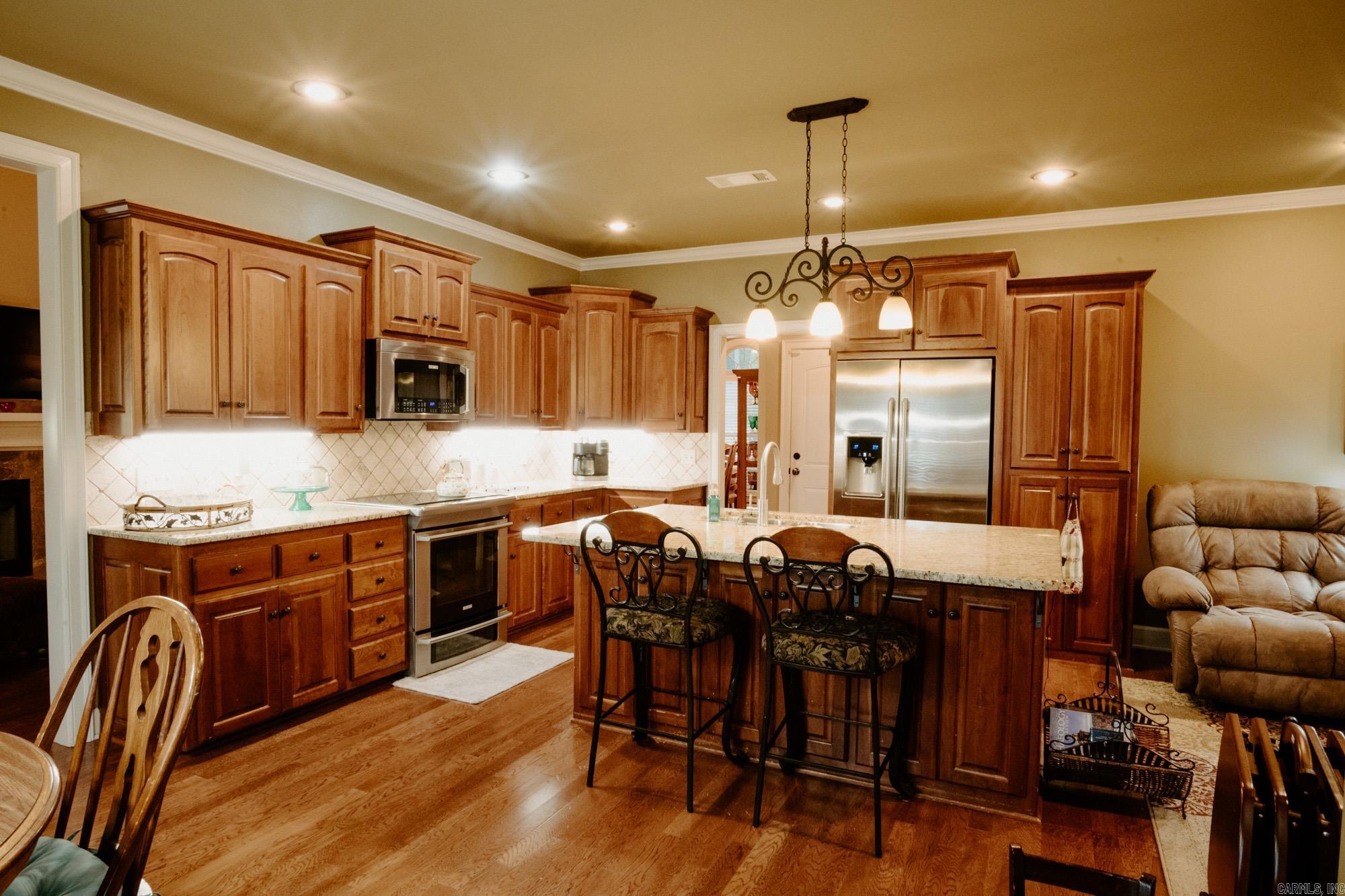 STERLING OAKS - Residential