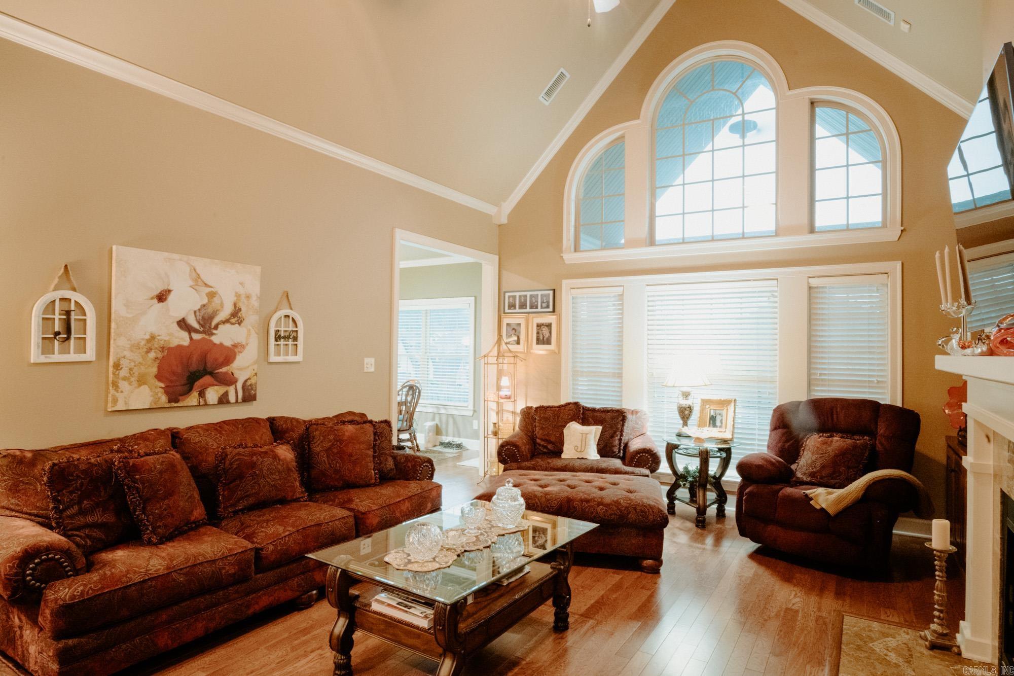 STERLING OAKS - Residential