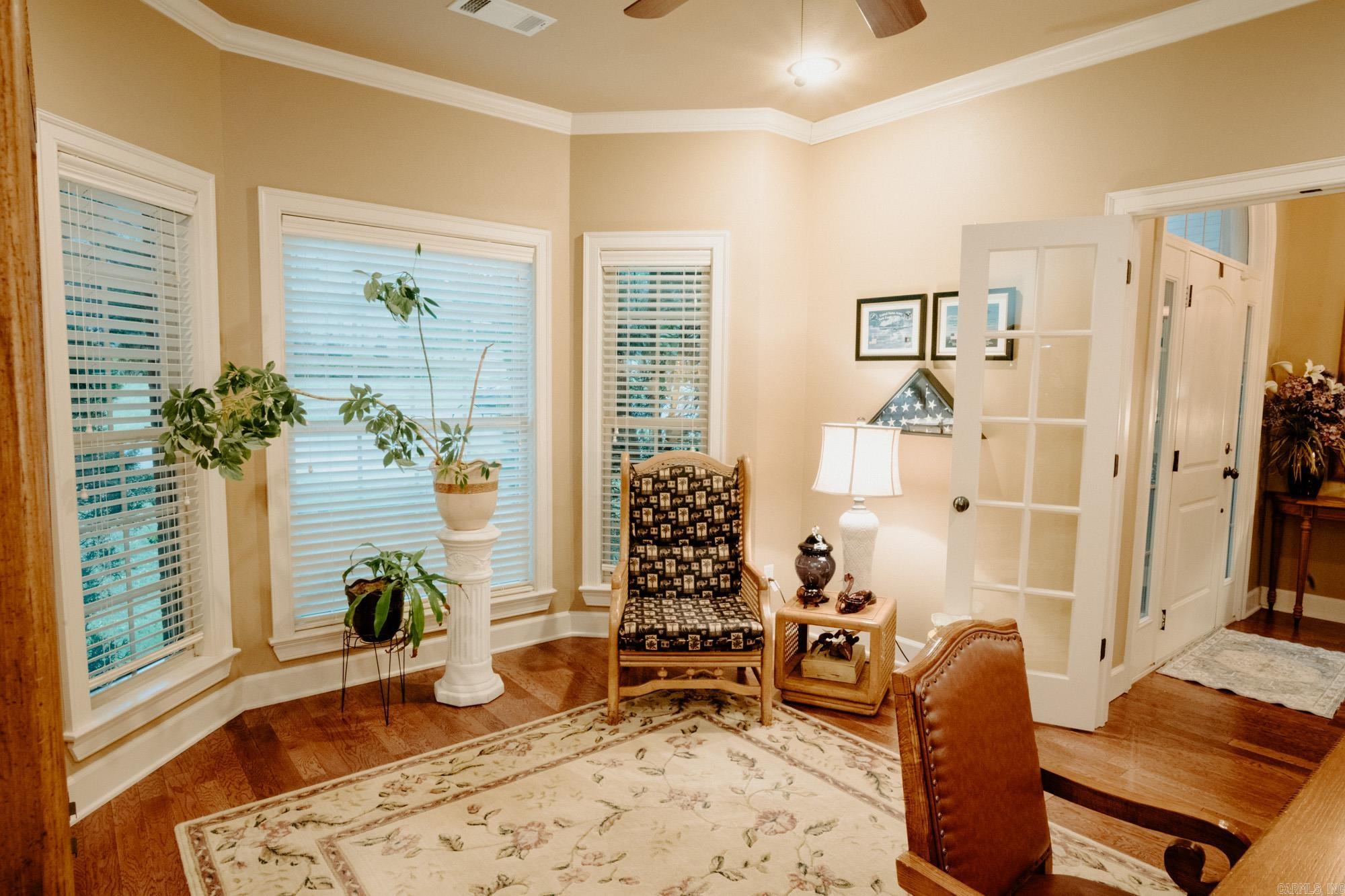 STERLING OAKS - Residential