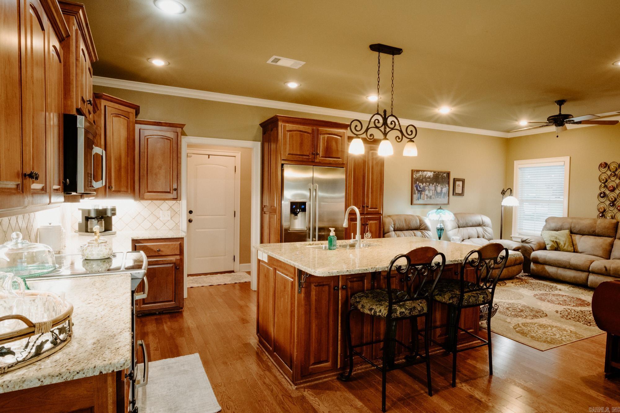 STERLING OAKS - Residential