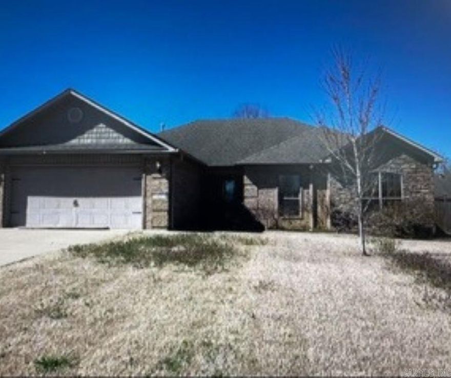 Perfect starter home or Investment property!