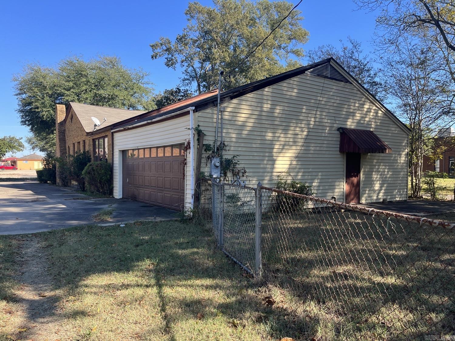 McGehee Original Inside - Residential