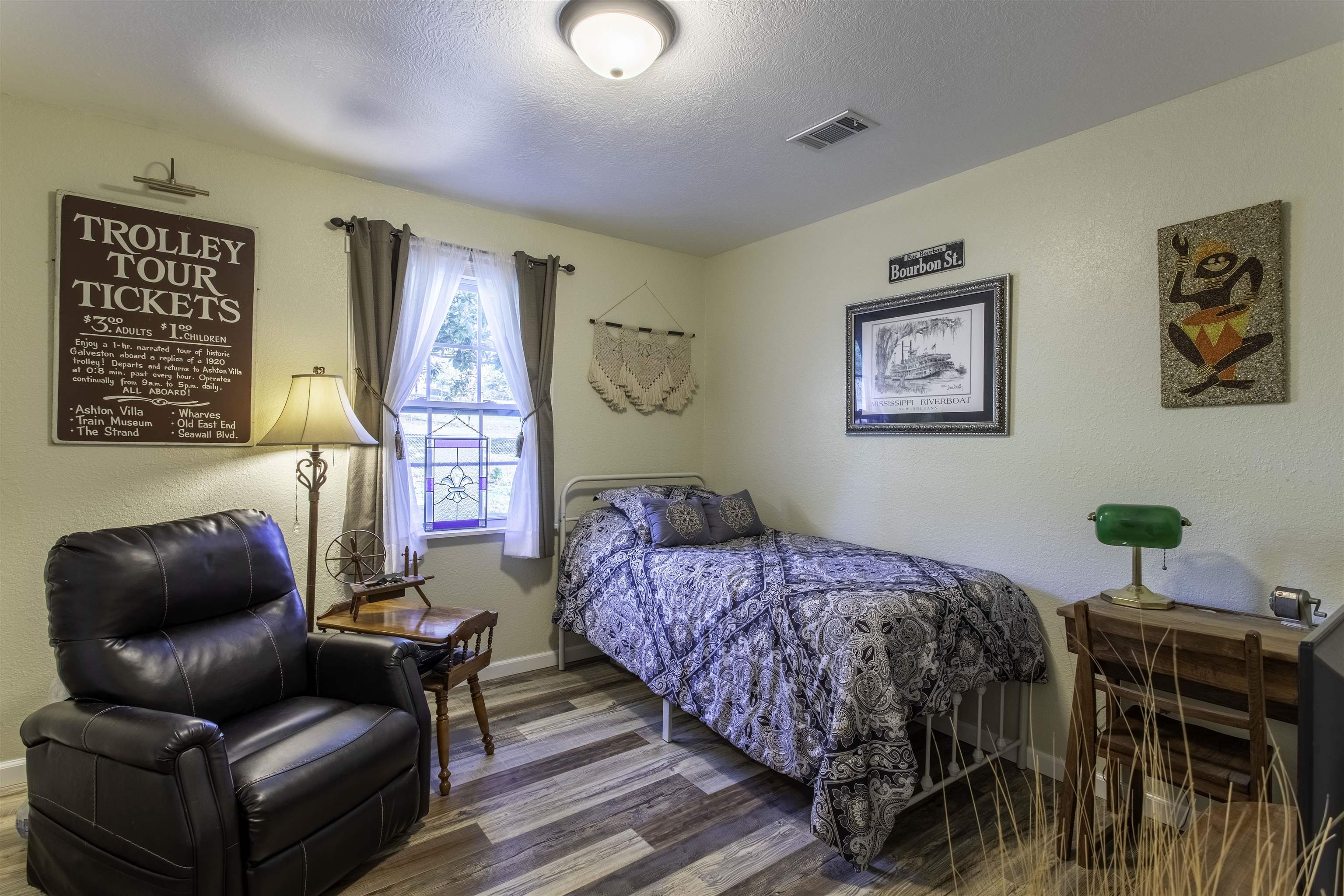 Metes & Bounds - Residential