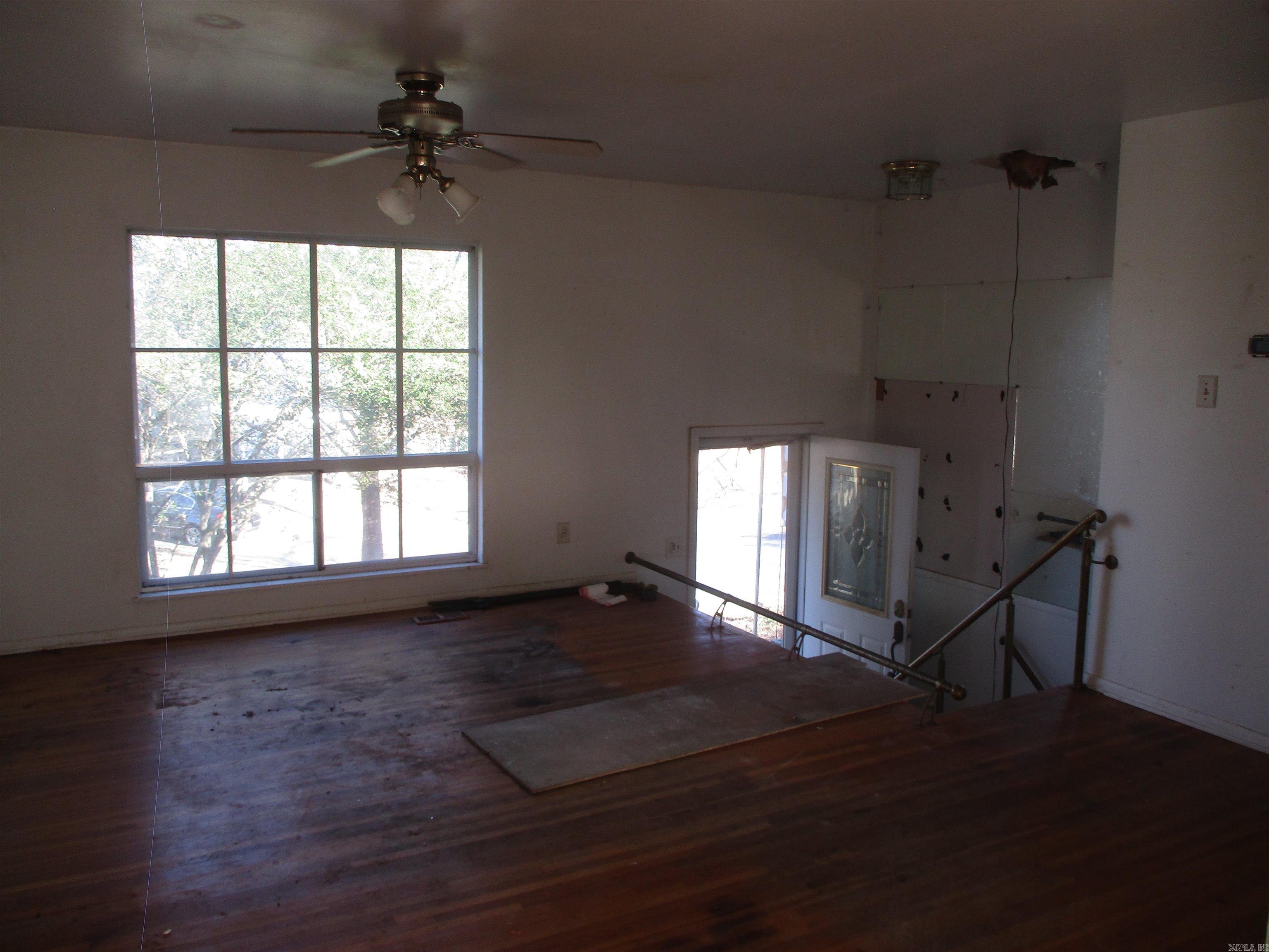 WILTON HGTS - Residential