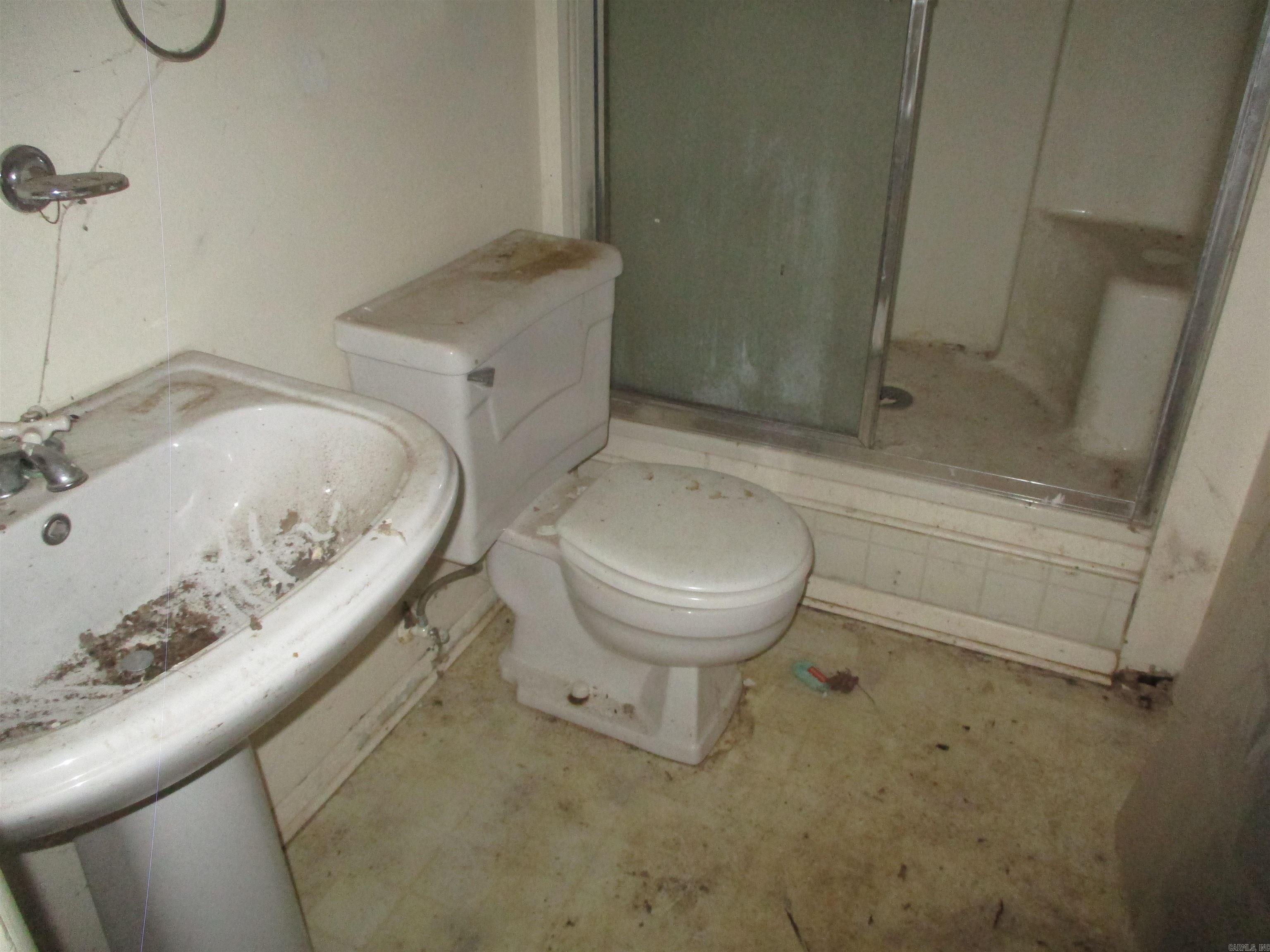 WILTON HGTS - Residential