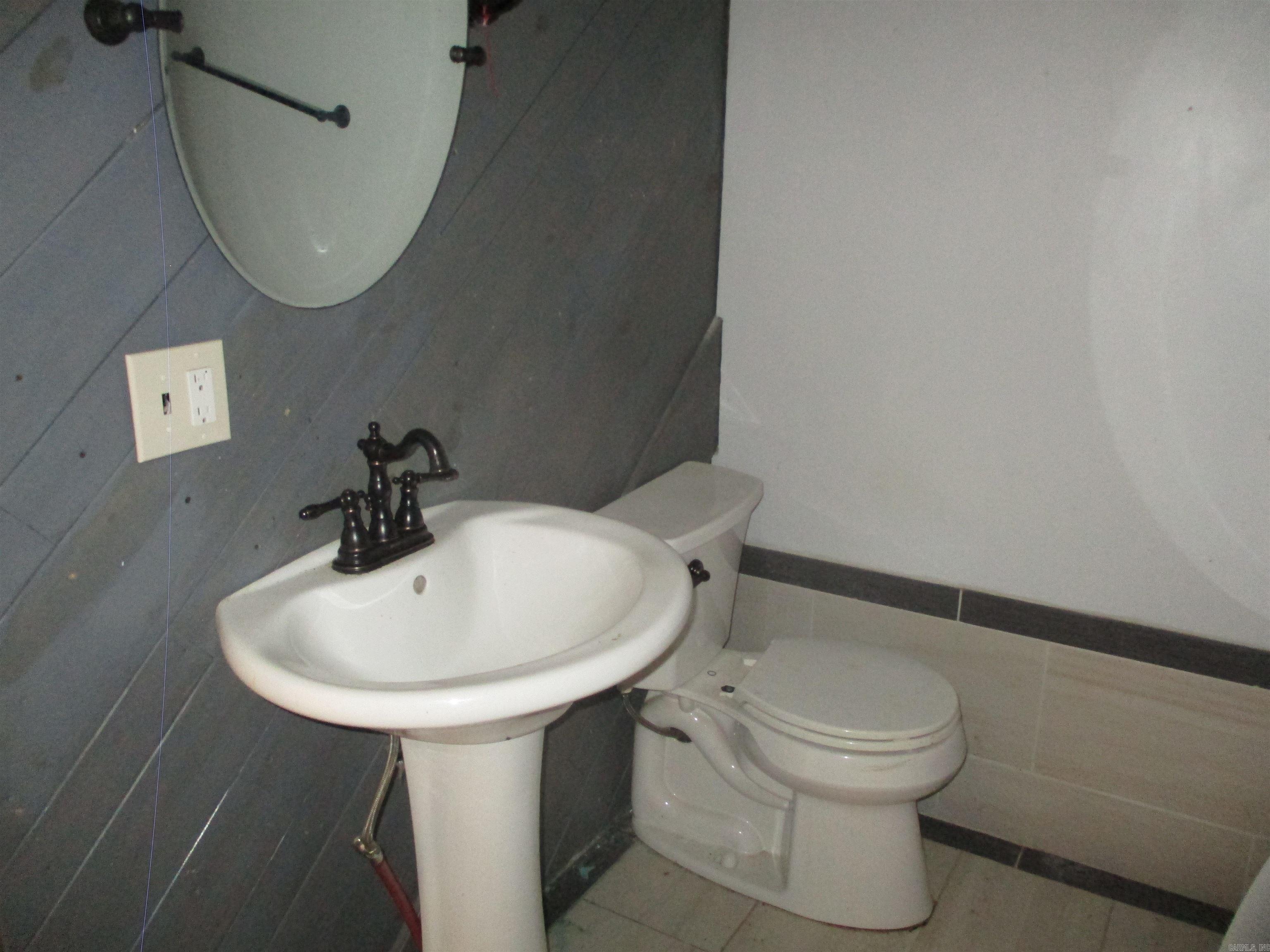 WILTON HGTS - Residential