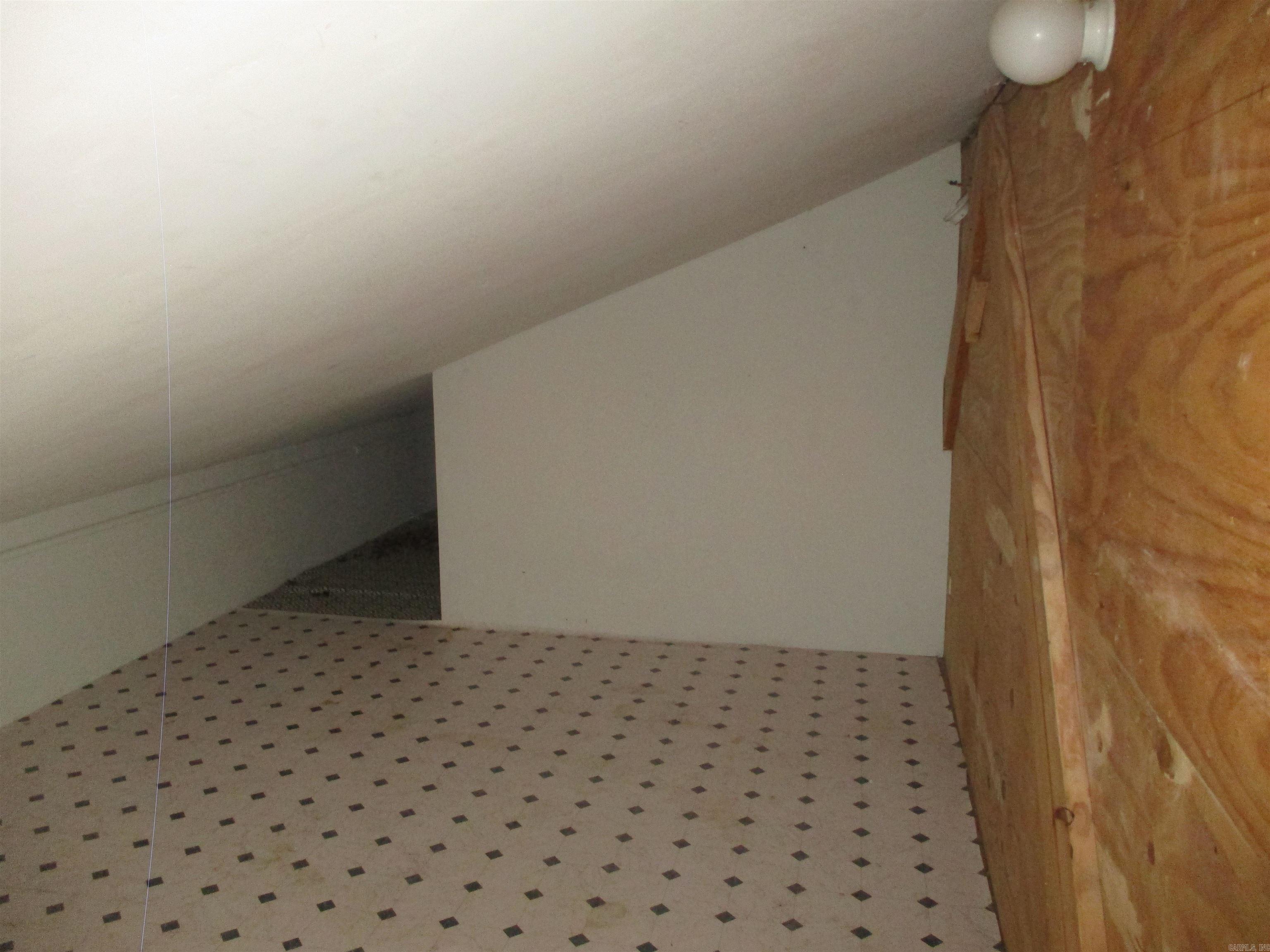 WILTON HGTS - Residential