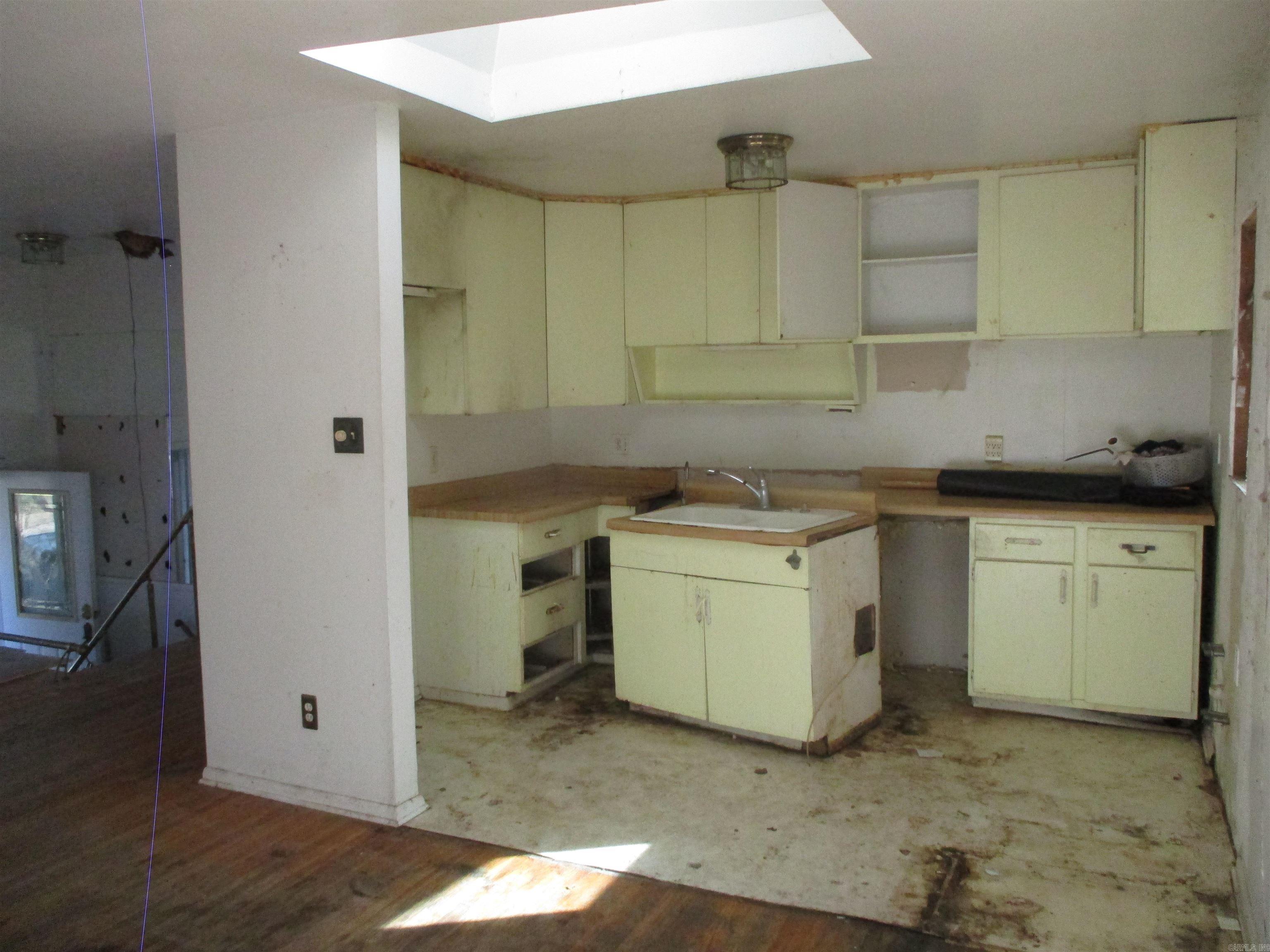 WILTON HGTS - Residential