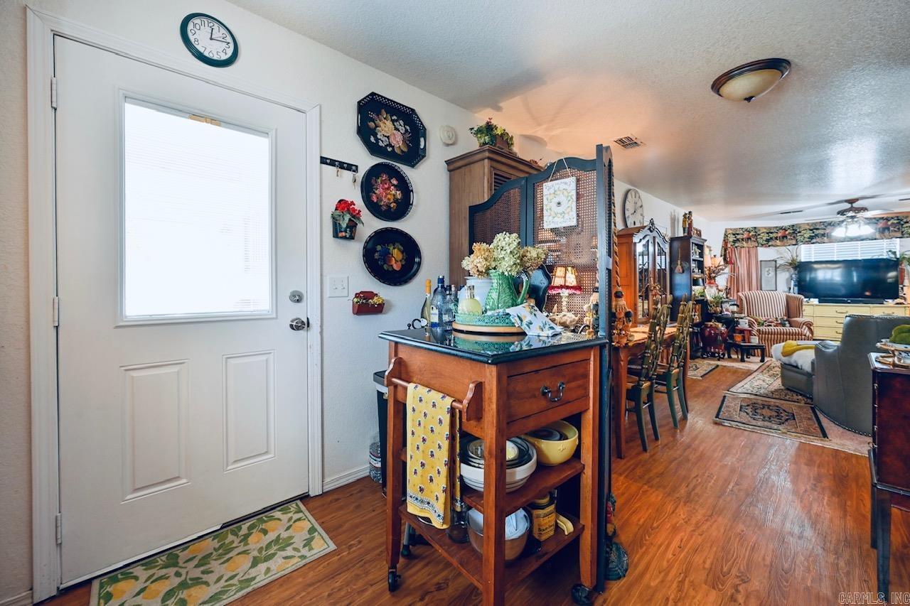 Hyde Park - Commercial Sale