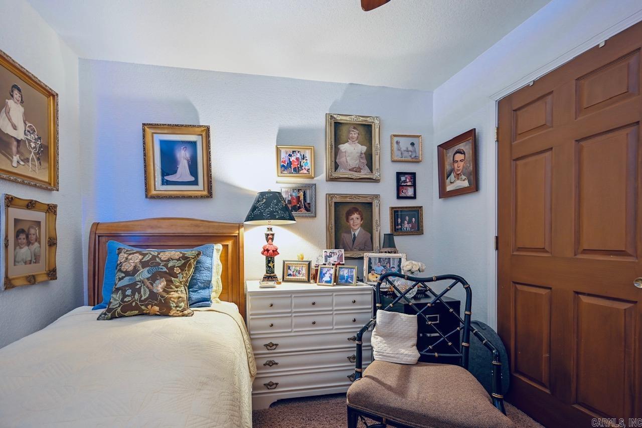 Hyde Park - Commercial Sale