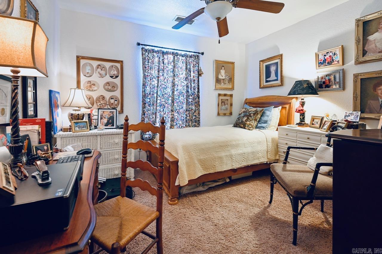 Hyde Park - Commercial Sale