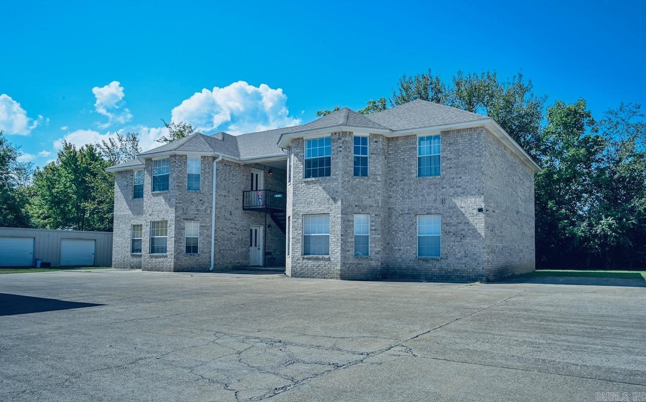 Hyde Park - Commercial Sale