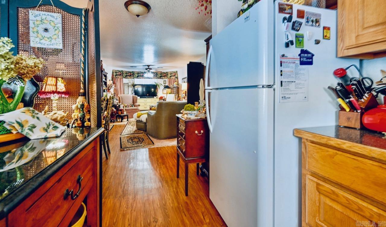 Hyde Park - Commercial Sale