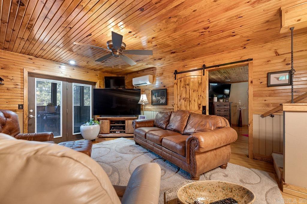 BELMONT ACRES - Residential