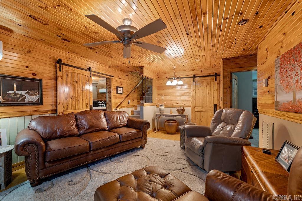 BELMONT ACRES - Residential