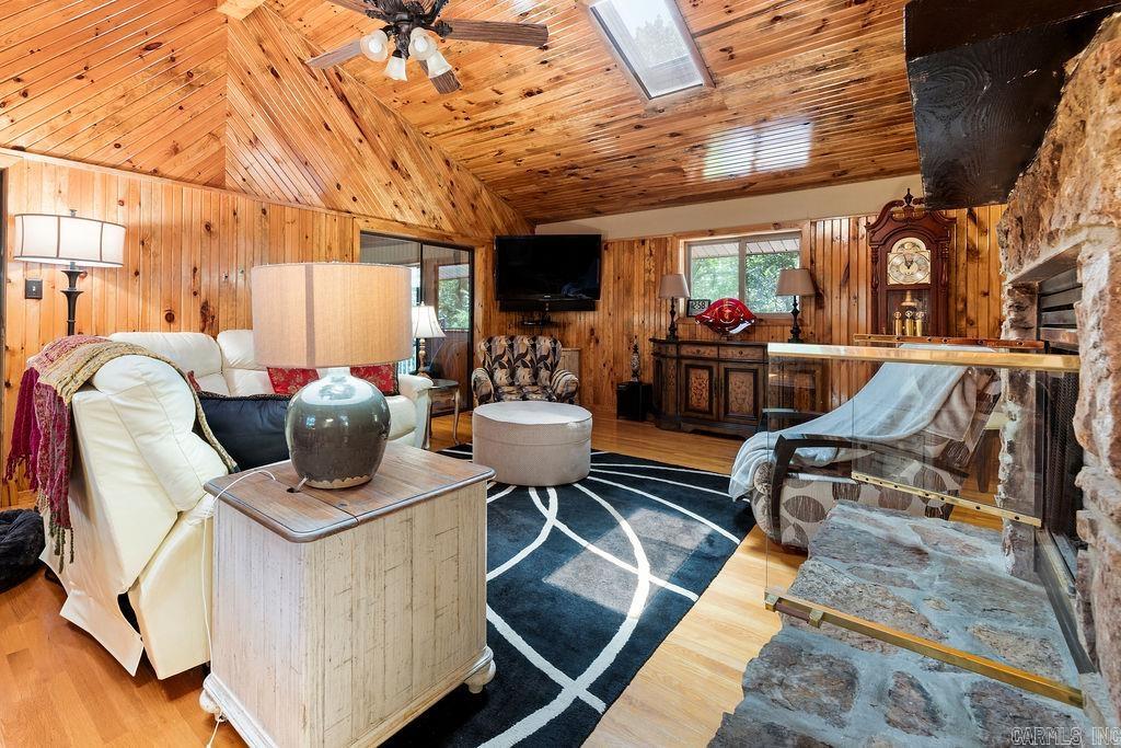 BELMONT ACRES - Residential