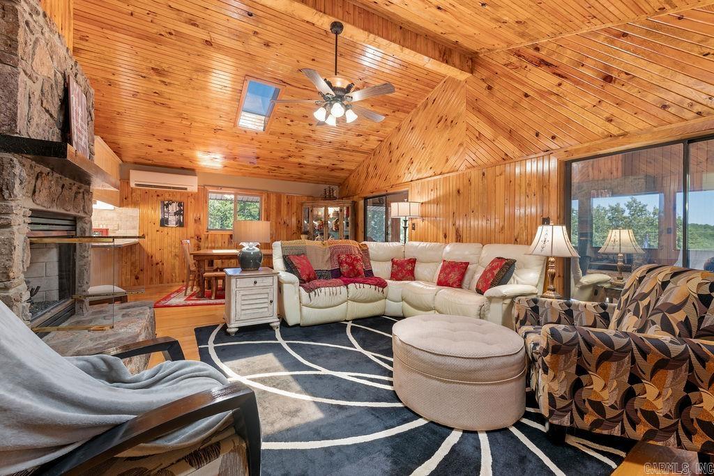 BELMONT ACRES - Residential