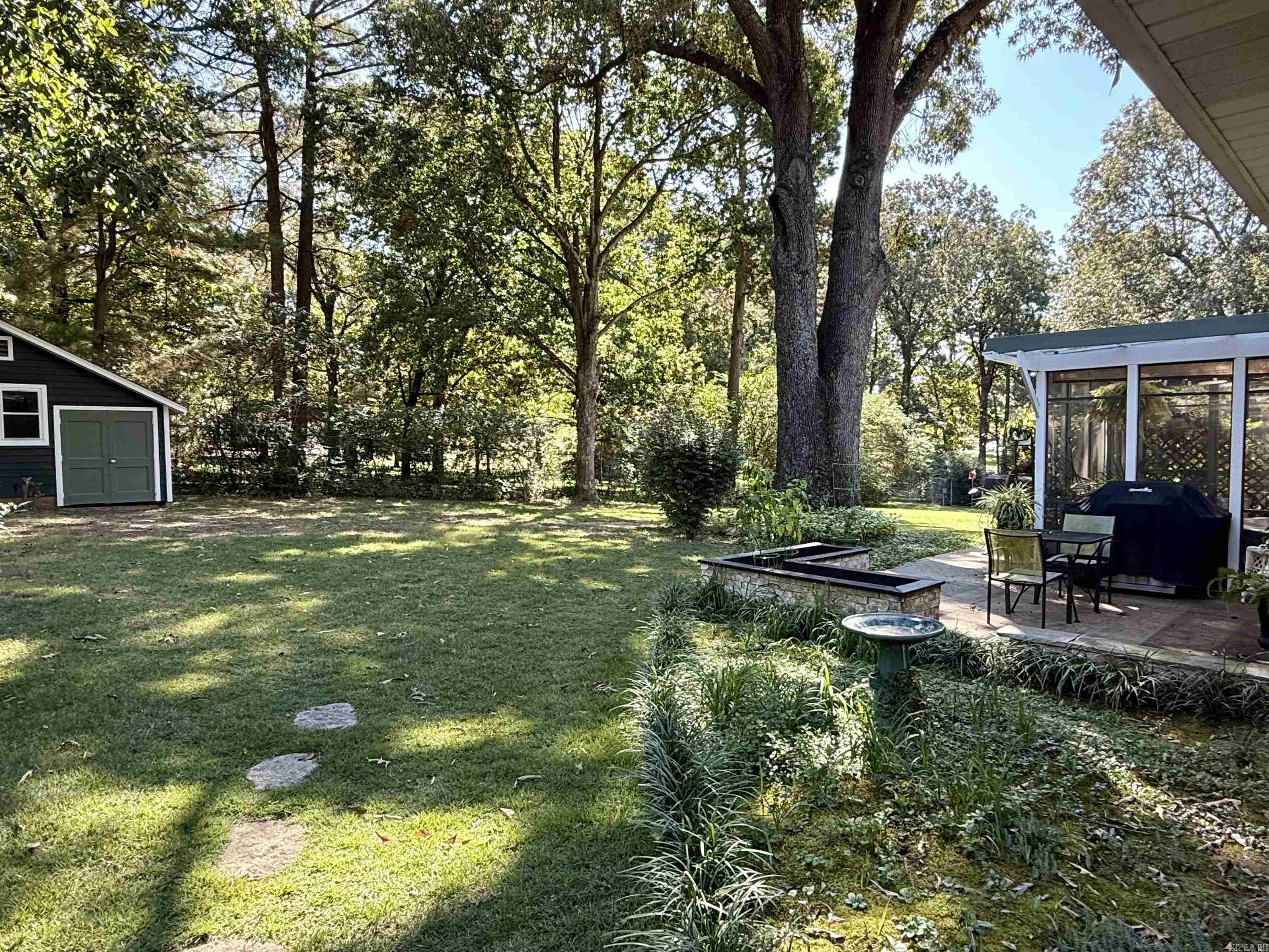 OAK HILLS ESTATES - Residential