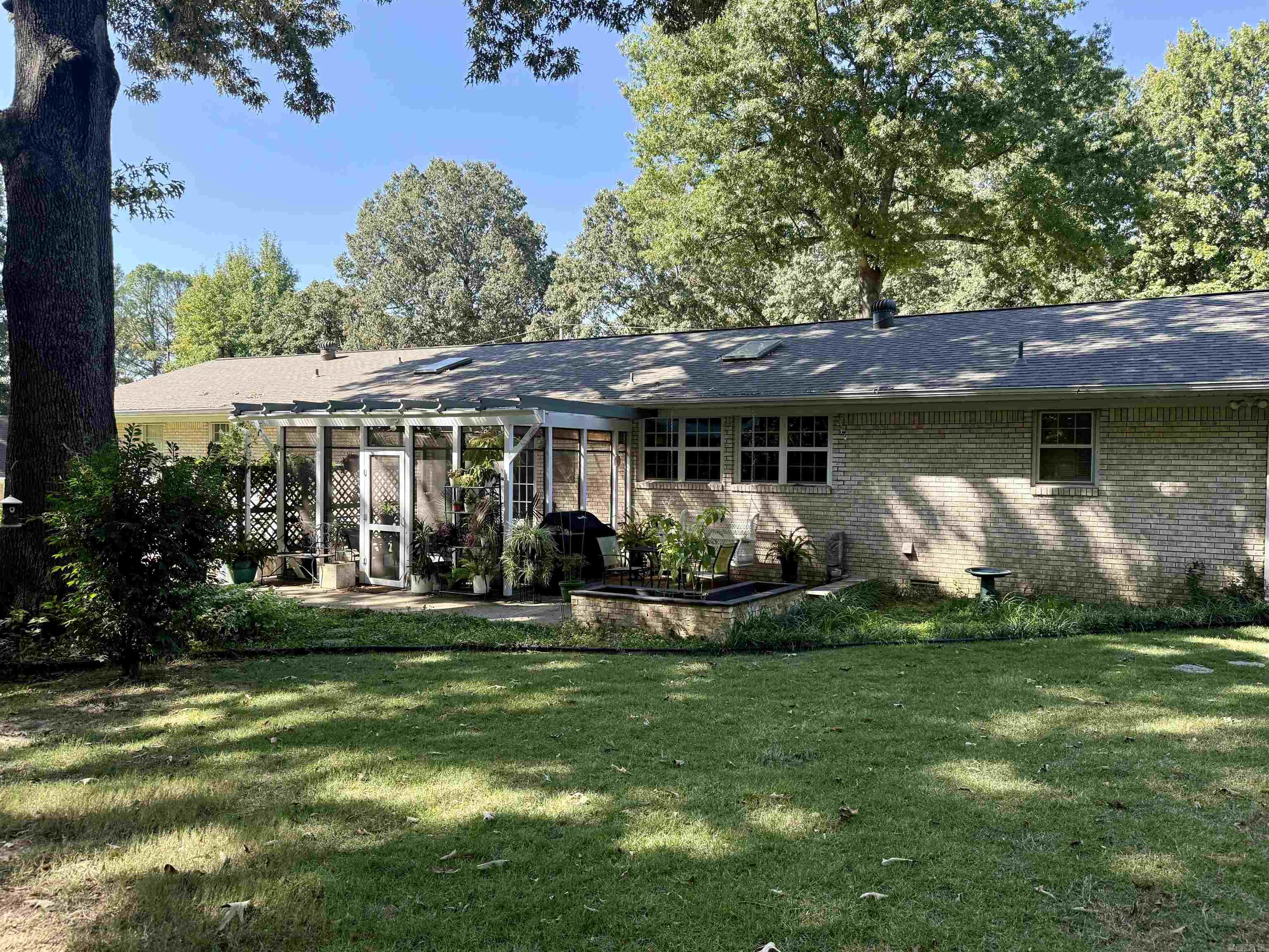 OAK HILLS ESTATES - Residential